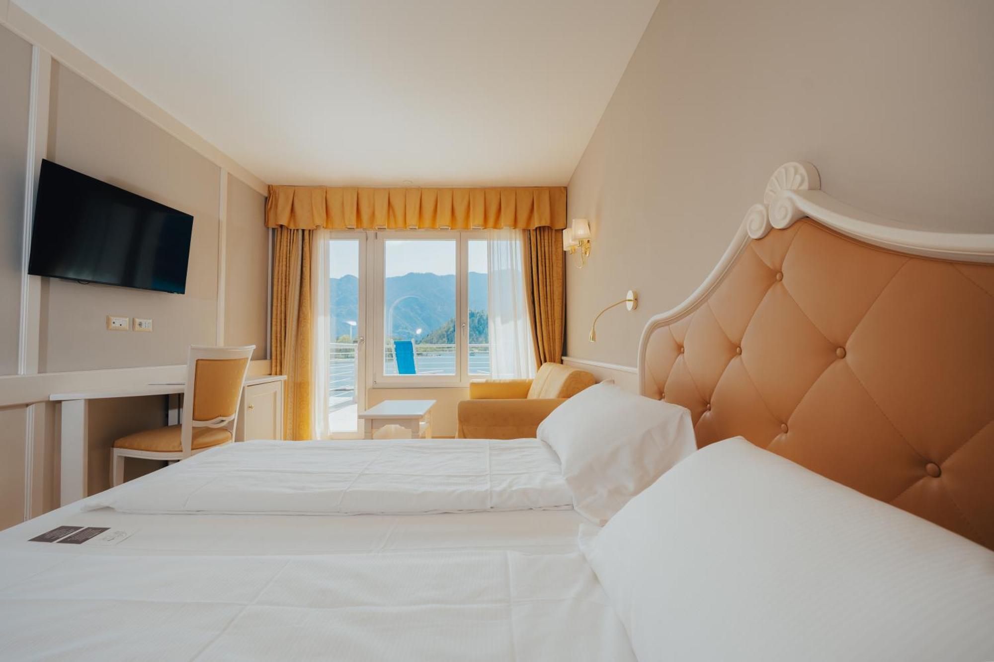 Deluxe Double Room,1588039368:JPEG