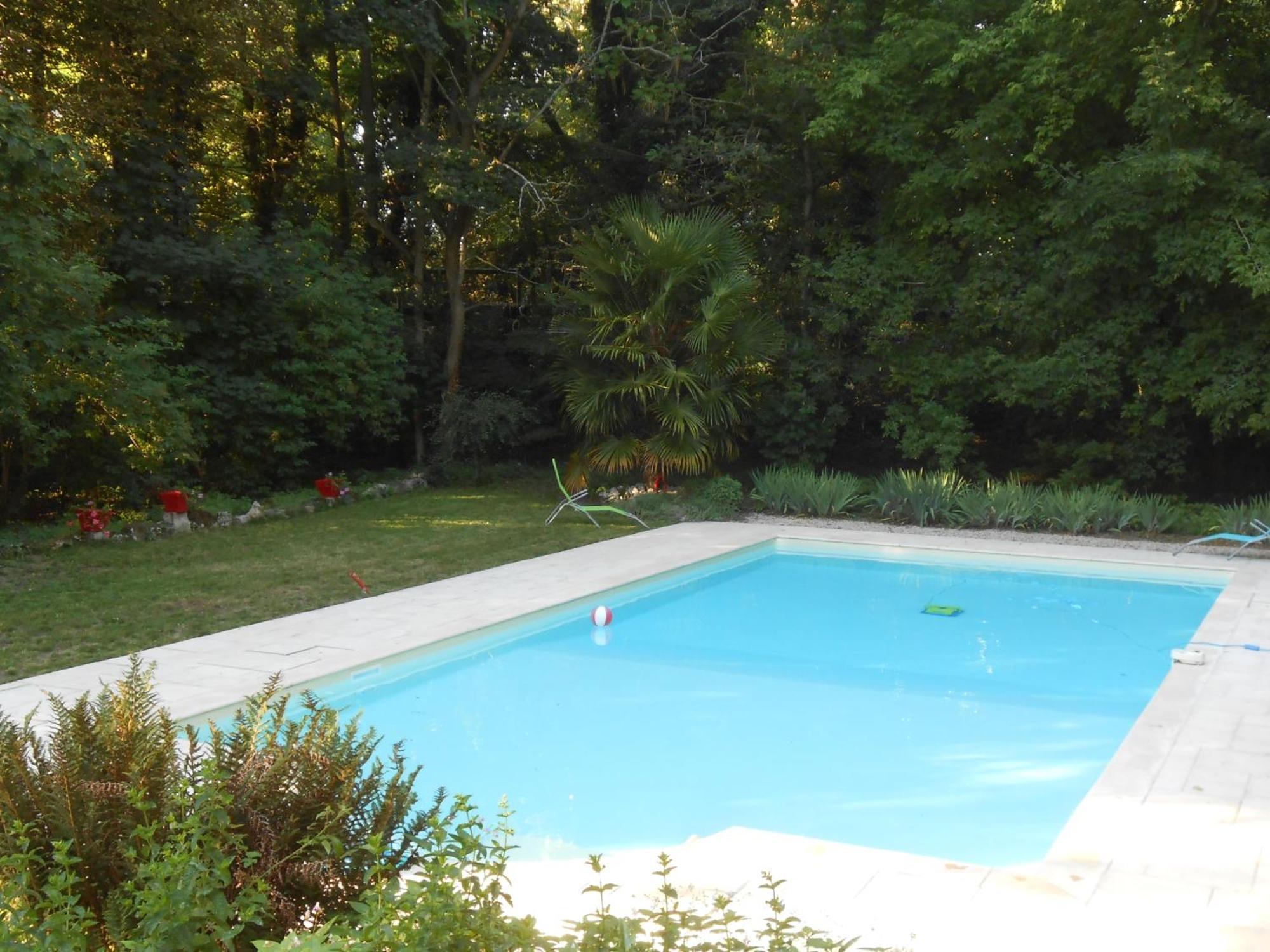 Chambre Double - Vue sur Piscine