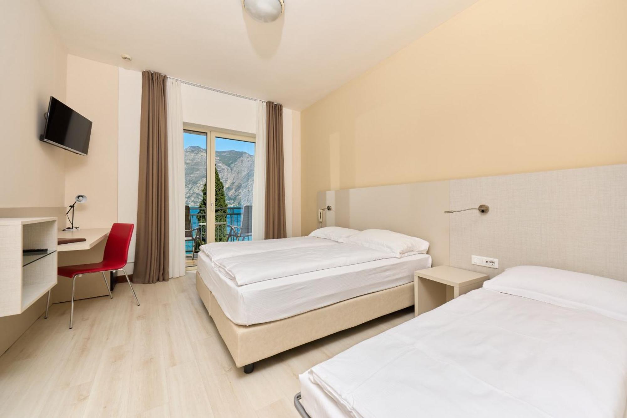 Triple Room Lake View,1583069772:JPEG