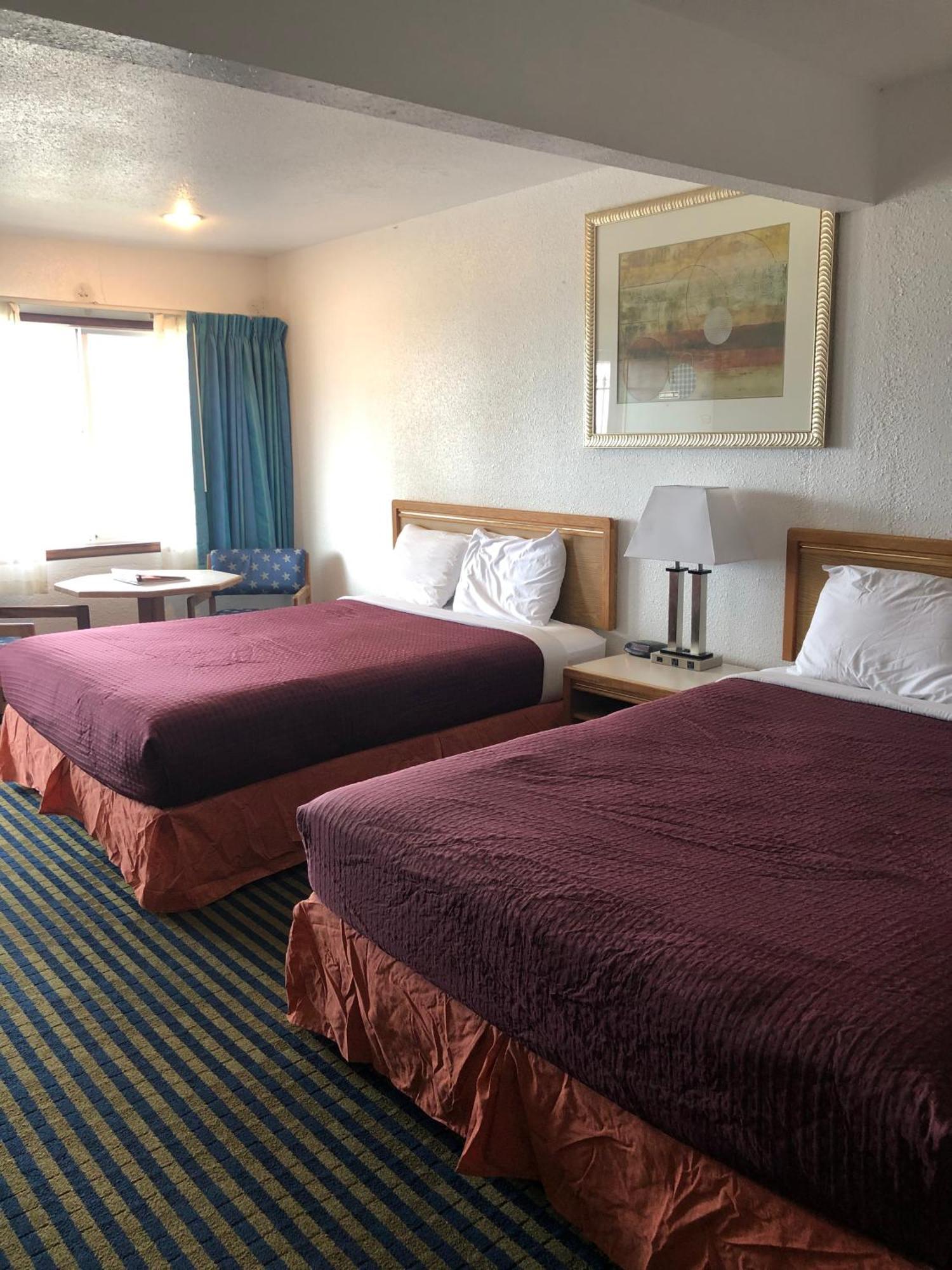 Queen Room with Two Queen Beds - Non-Smoking
