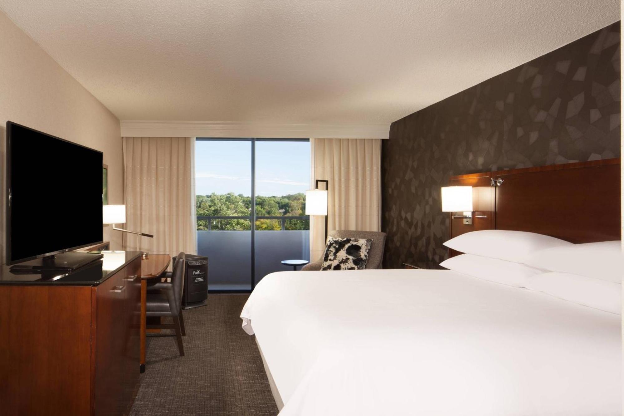 Pure Wellness 1 King Room,1615387064:JPEG