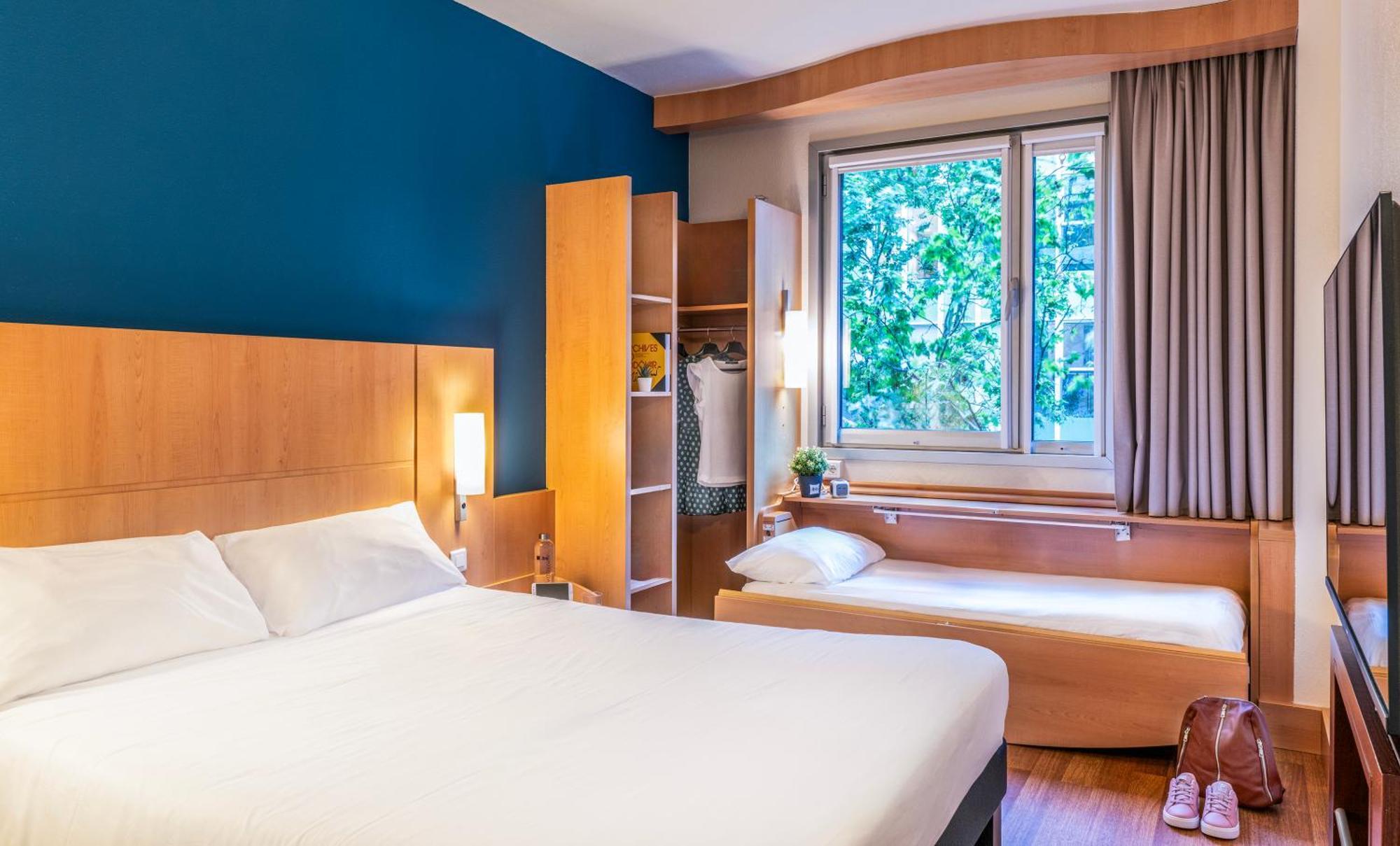 Double Room with Extra Bed,1704919263:JPEG
