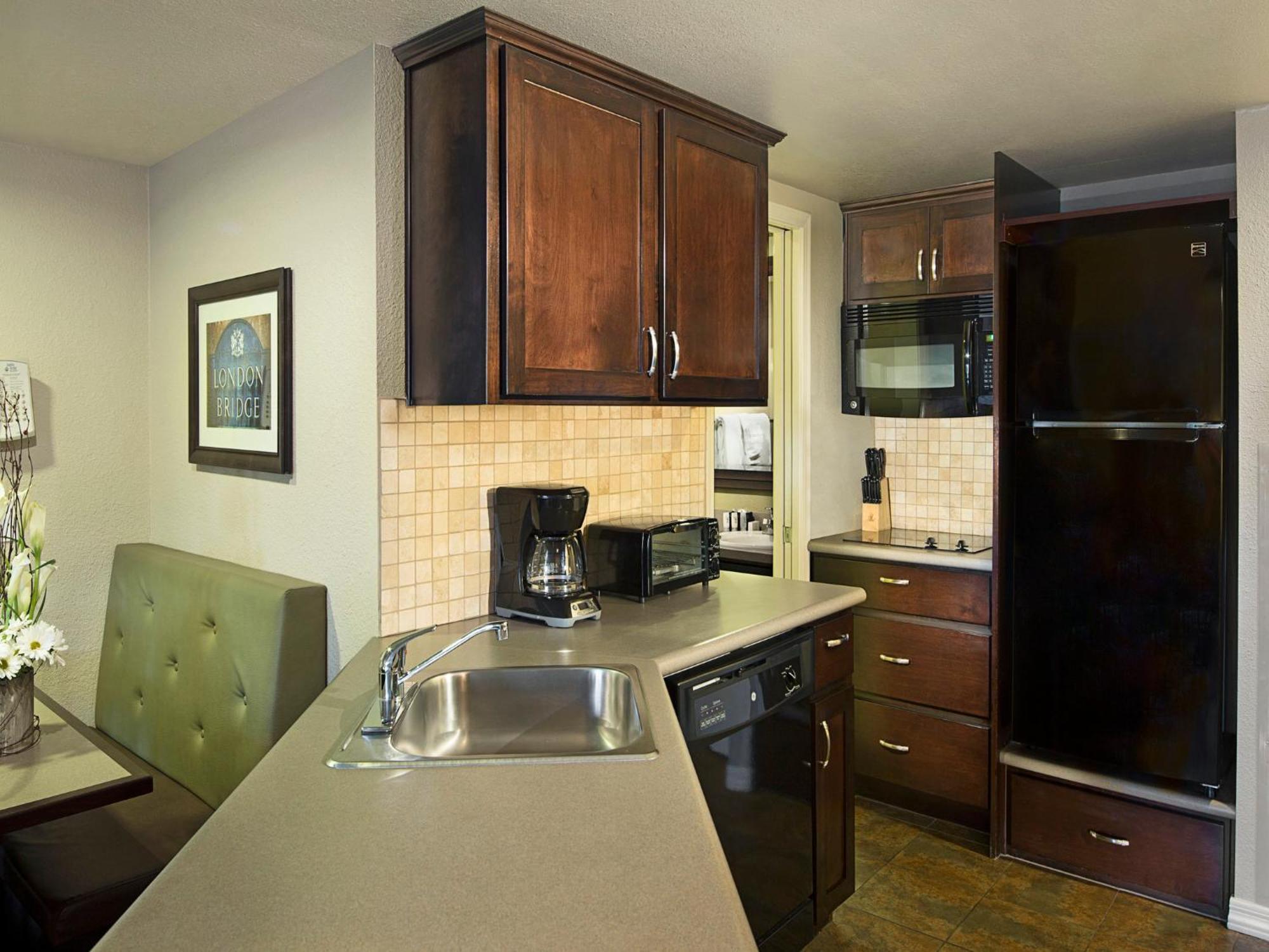 Two-Bedroom Deluxe Suite