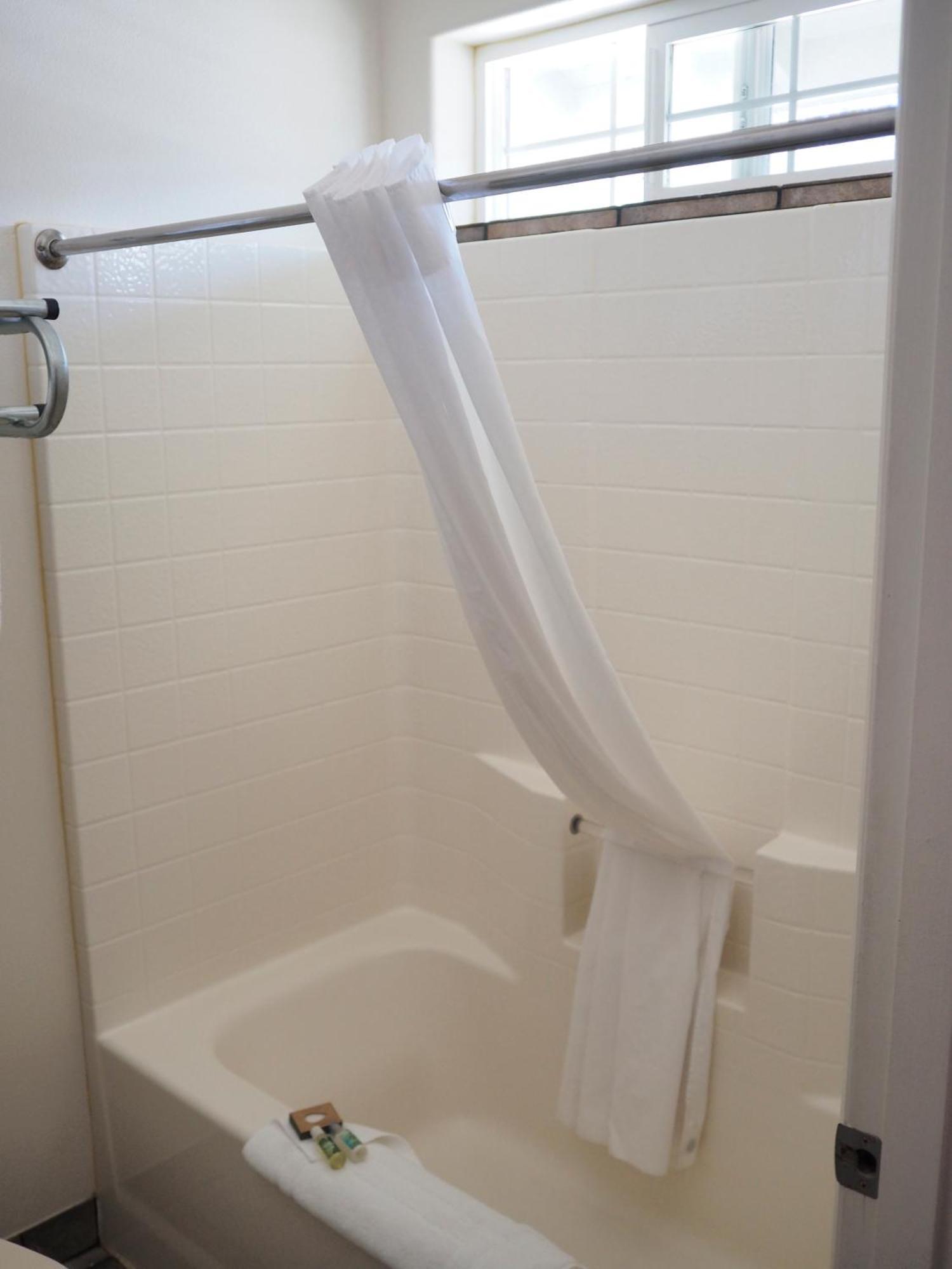 Deluxe Queen Room with Two Queen Beds - NOT Pet Friendly