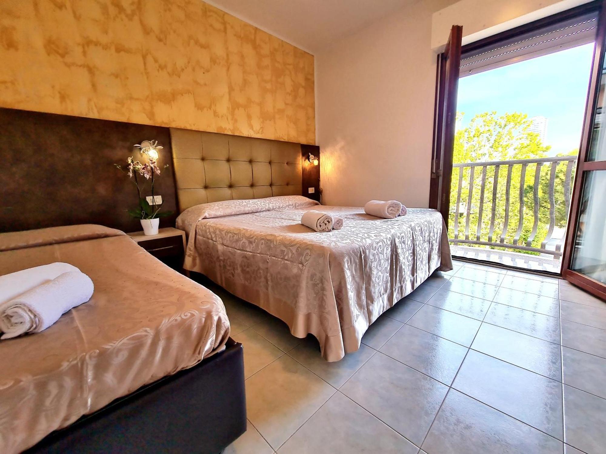 Triple Room,1585468007:JPEG