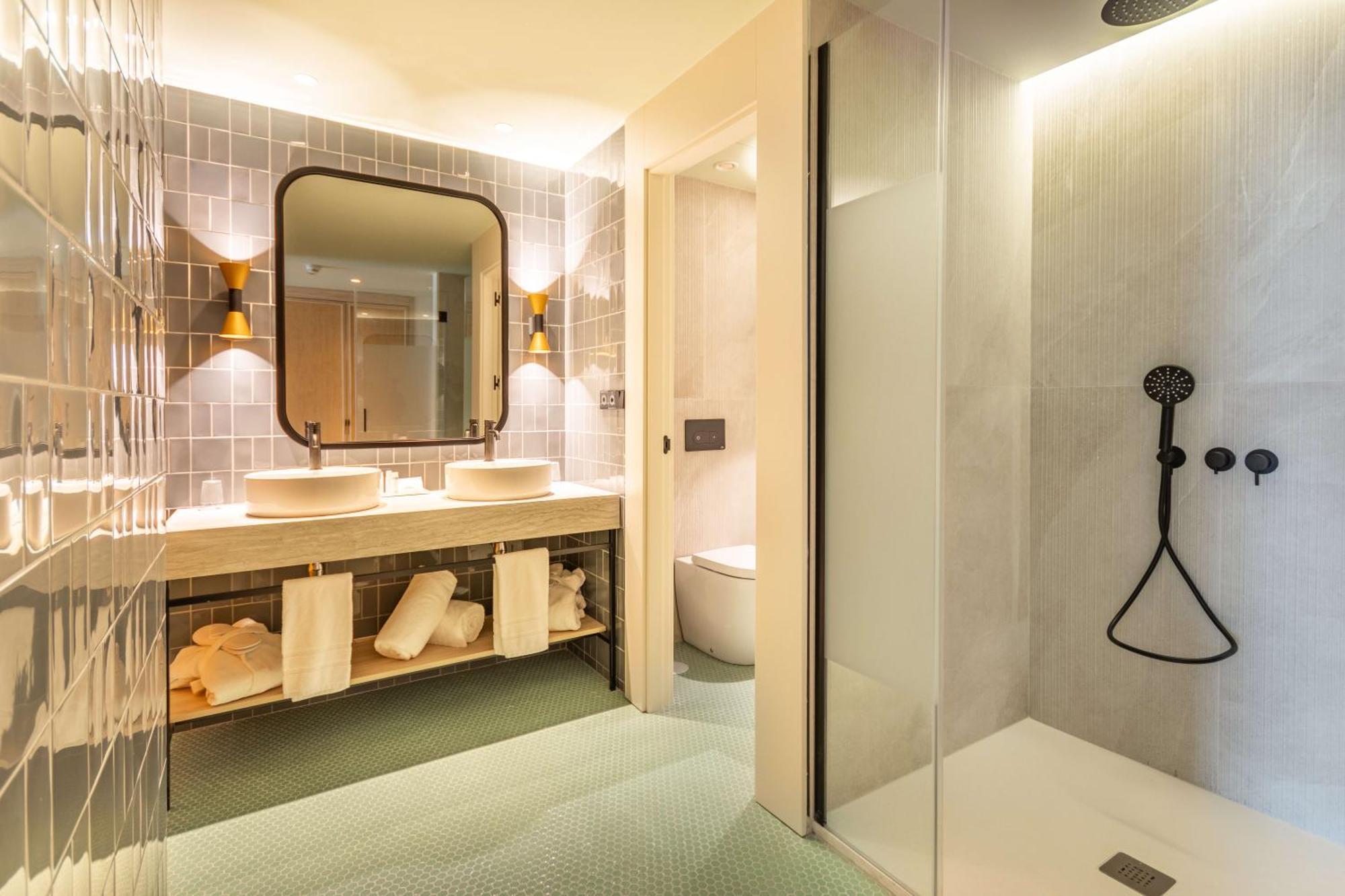 Deluxe Junior Suite