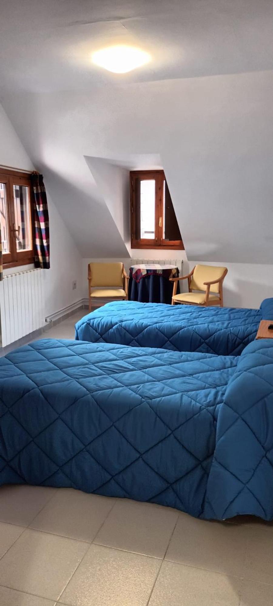 Double or Twin Room with Private Bathroom,1586228274:JPEG
