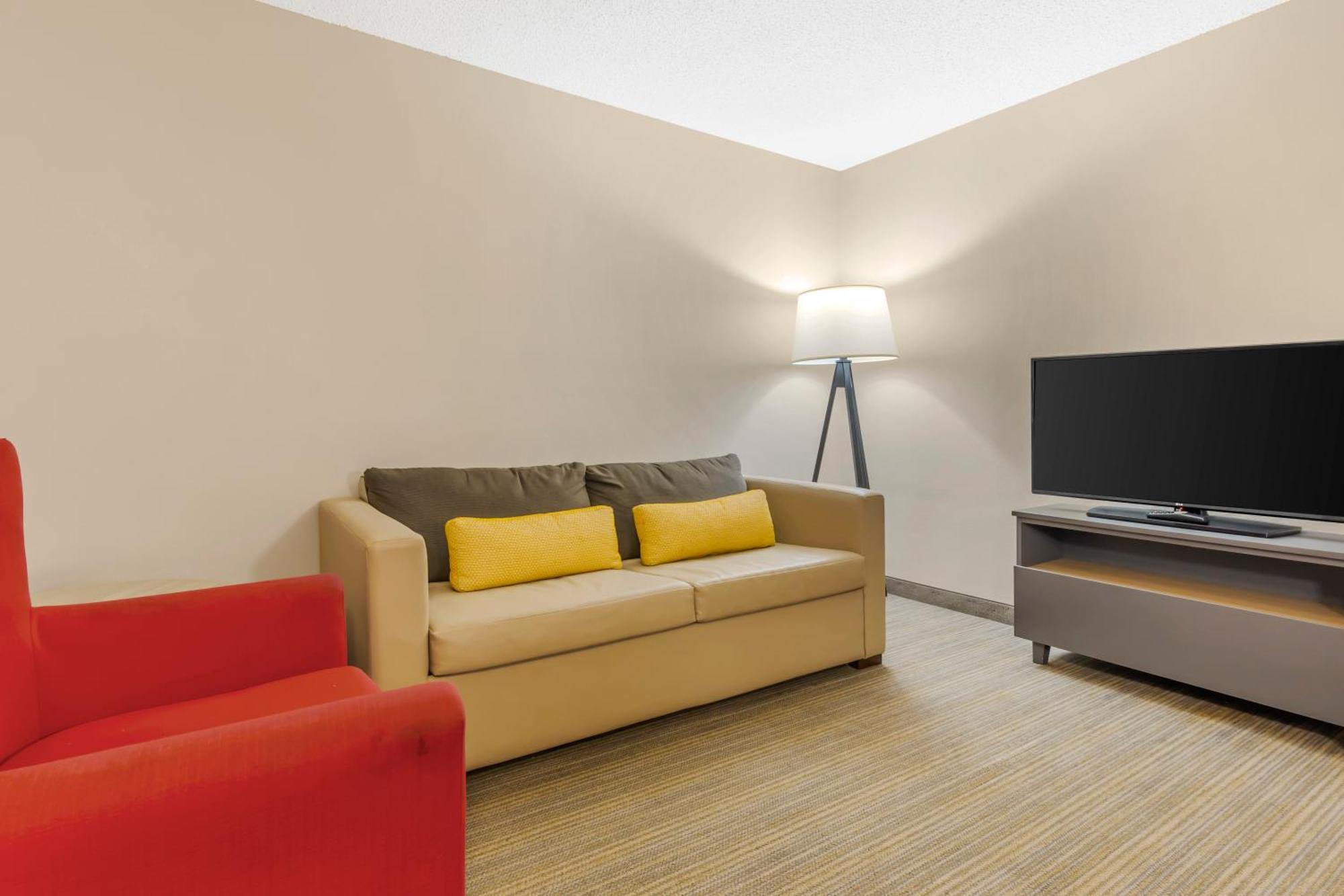 Queen Room with Two Queen Beds - Disability Access