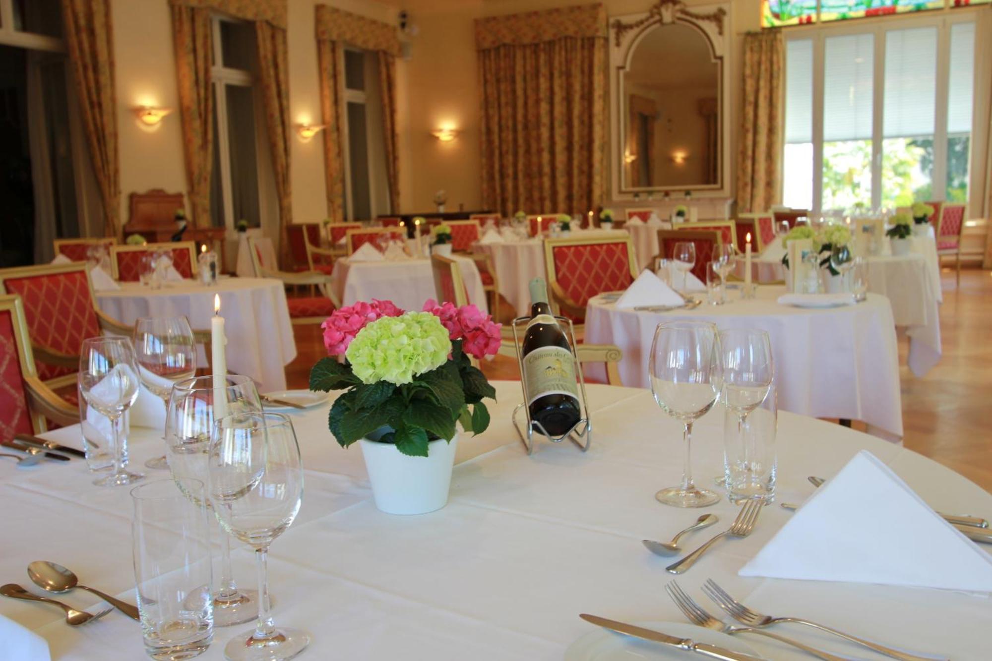 Offre Spéciale - Chambre Double ou Lits Jumeaux avec 1 Dîner pour 2 Personnes