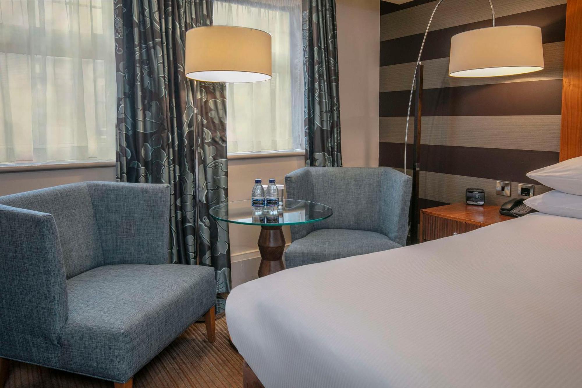 Zimmer mit Queensize-Bett