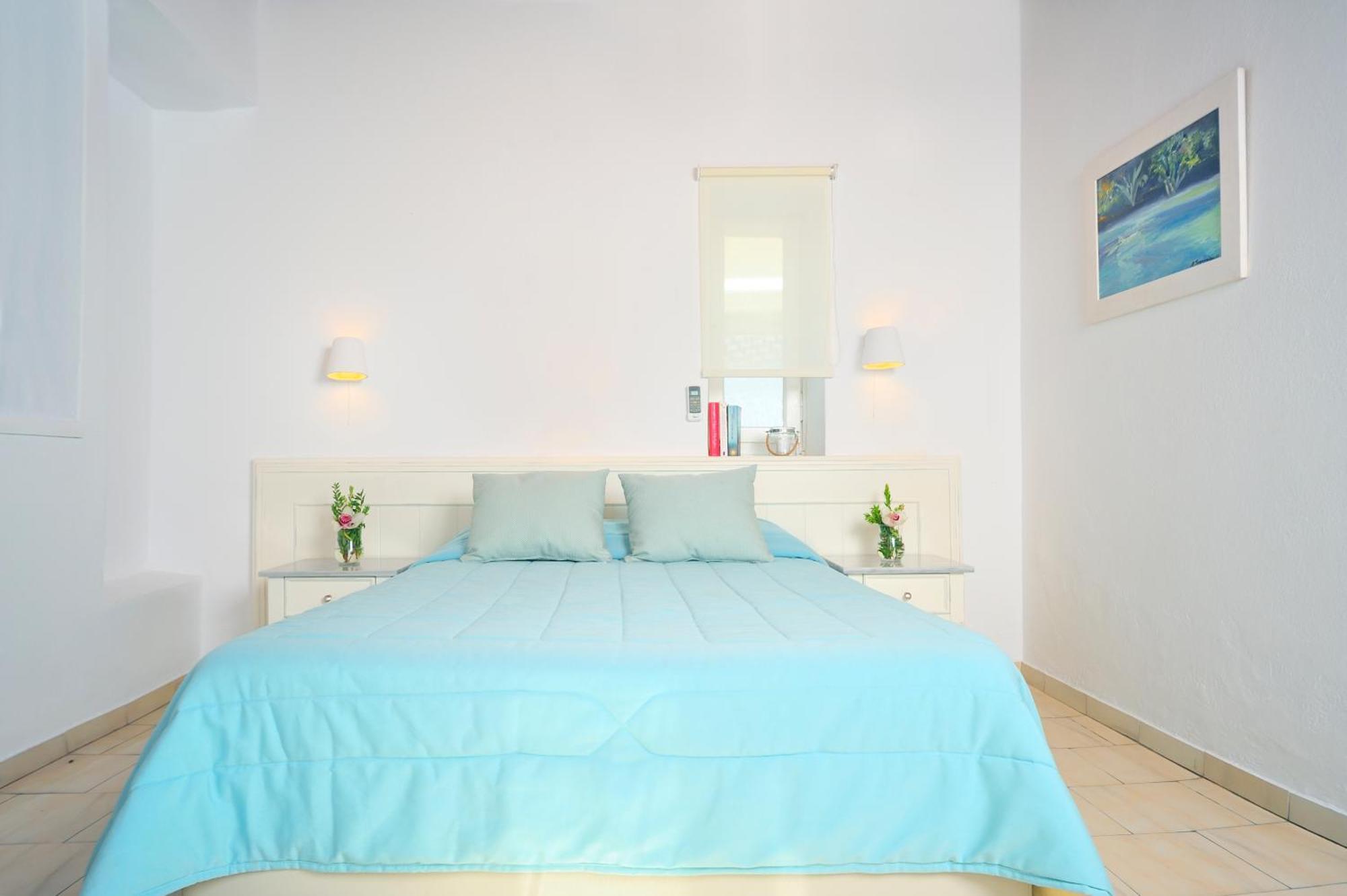 Quarto com Cama de Casal ou 2 Camas de Solteiro e Vista do Mar