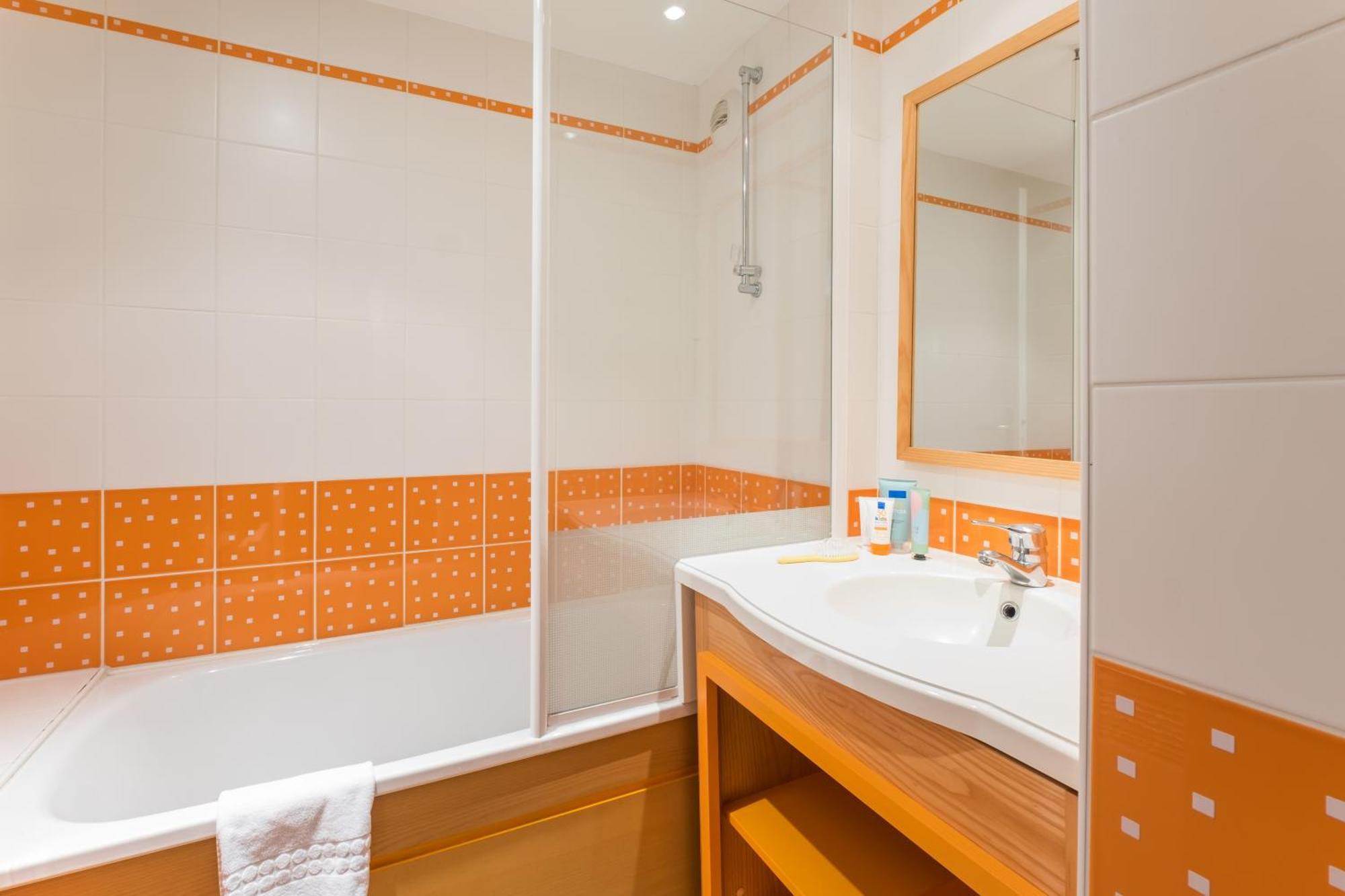 Appartement 1 Chambre avec Coin Nuit dans Alcôve et Balcon (6 Personnes)