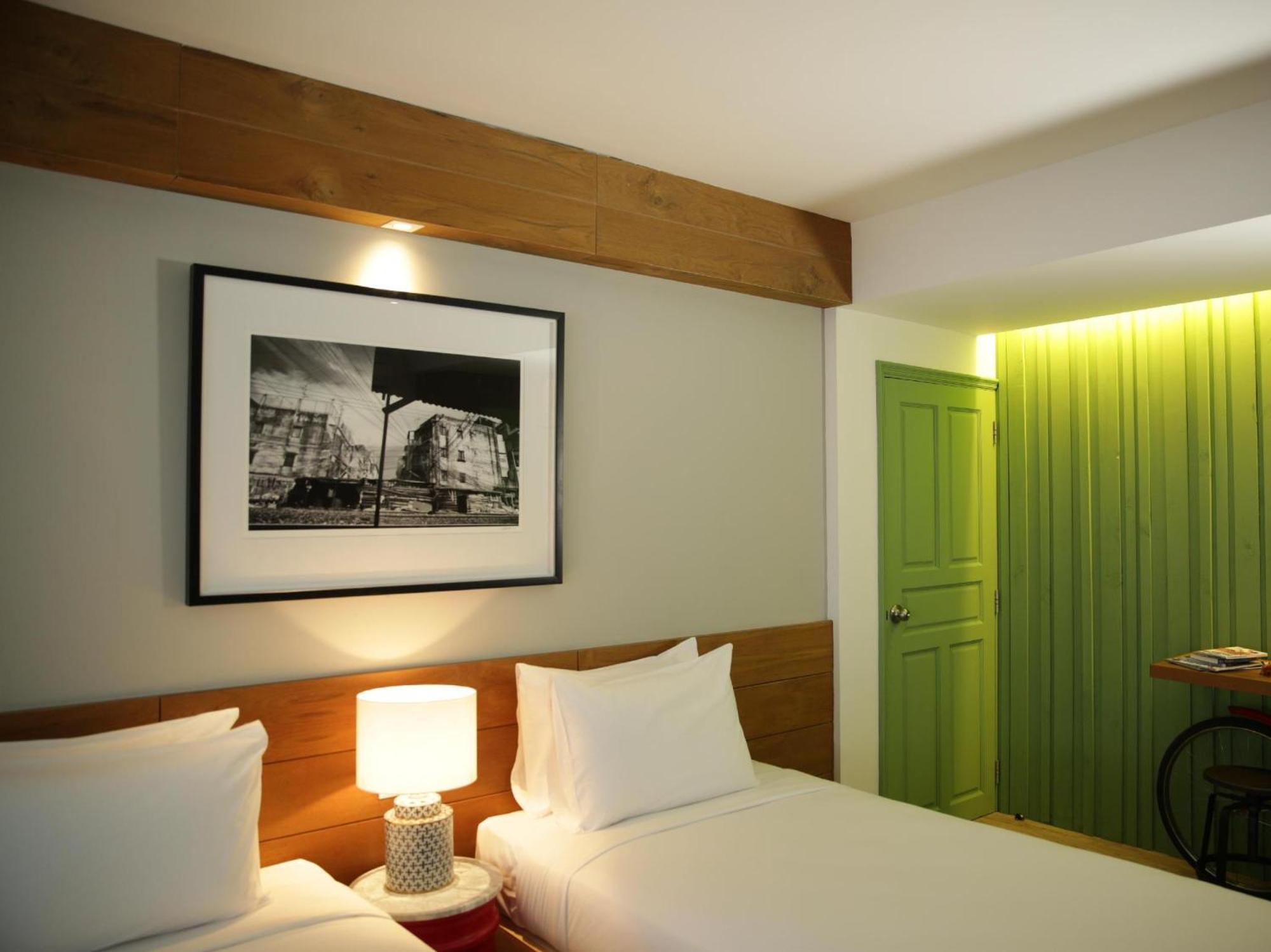 Quarto Superior Vintage com Cama de Casal ou 2 de Solteiro