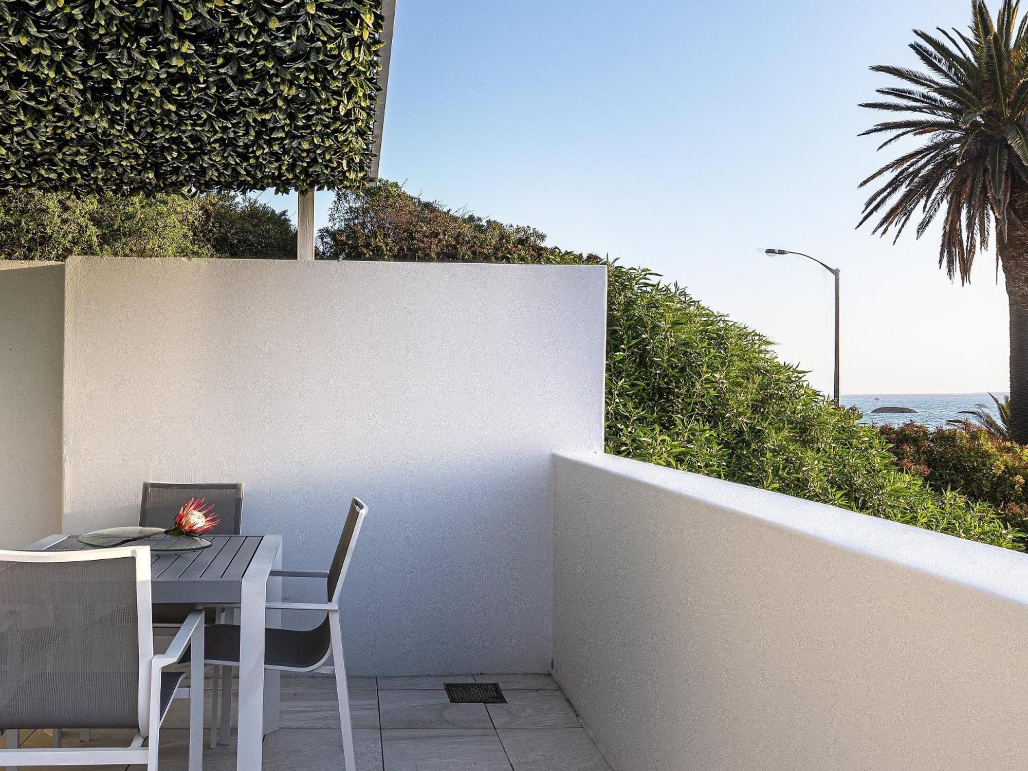 Zwembadsuite Plus met Terras