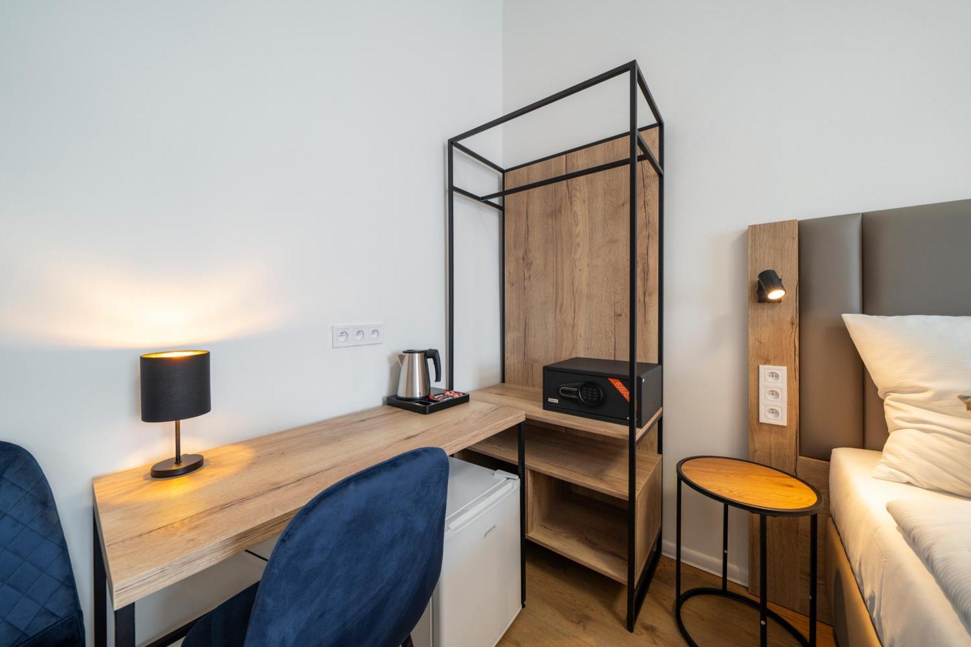 Driepersoonskamer met Eigen Badkamer