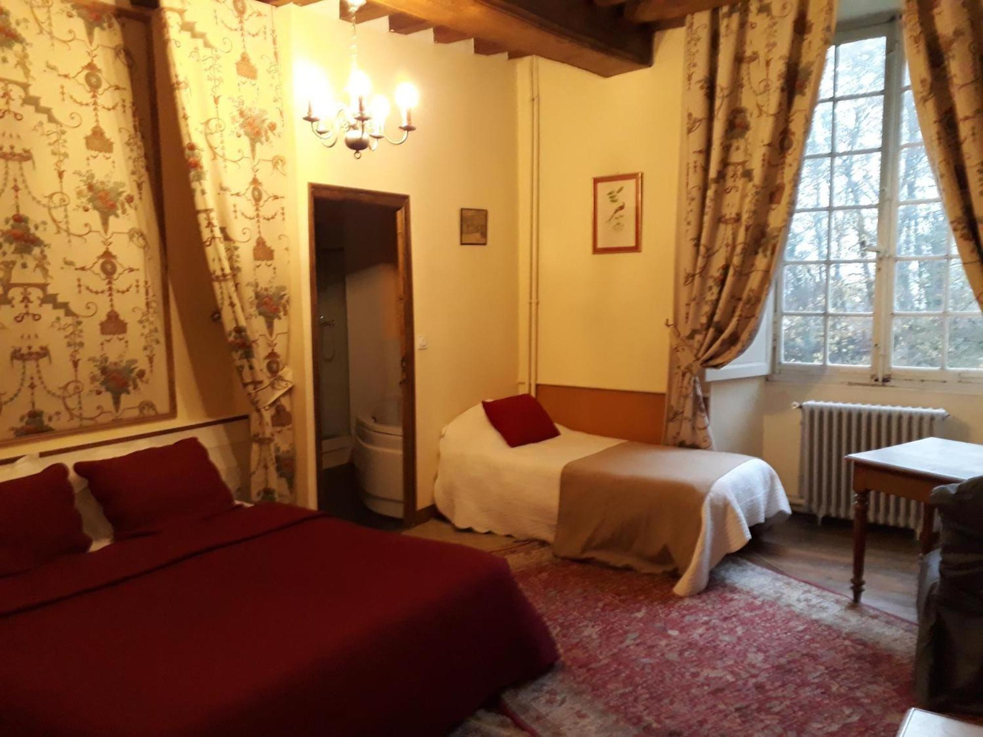 Chambre Quadruple avec Salle de Bains Privative