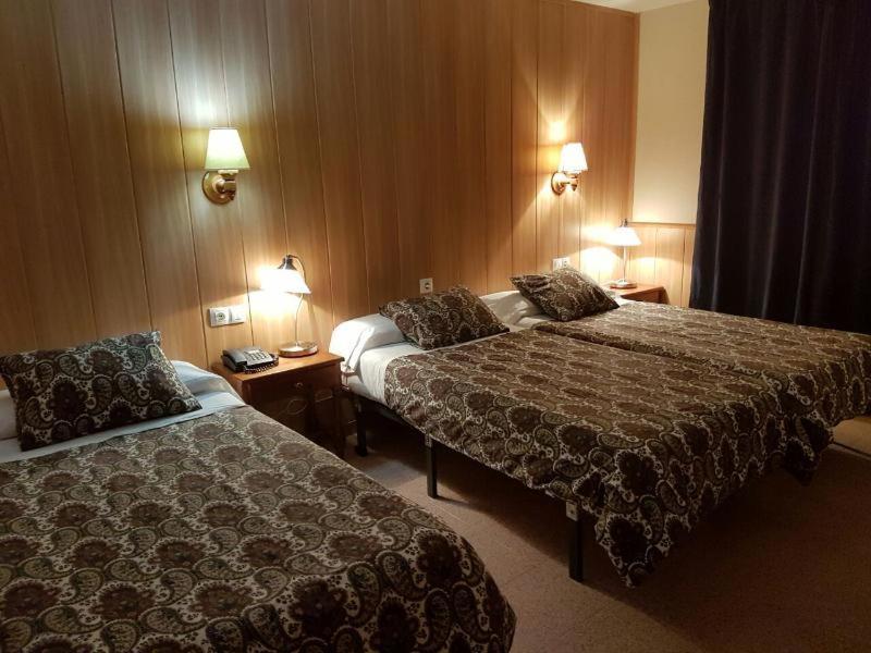 Chambre Familiale avec Baignoire