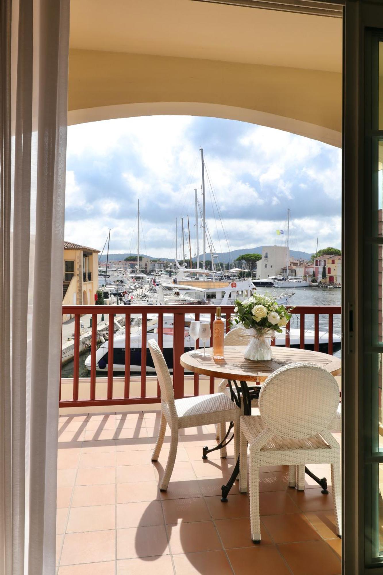 Suite Prestige avec Terrasse - Vue sur Port de Plaisance