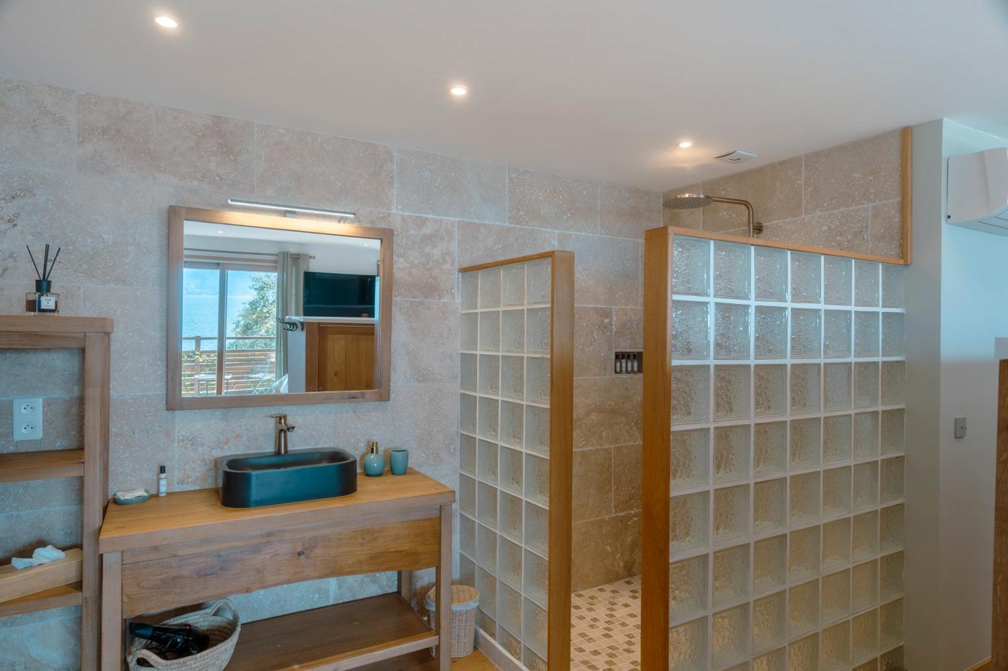 Chambre Double Deluxe avec Balcon - Vue sur Mer
