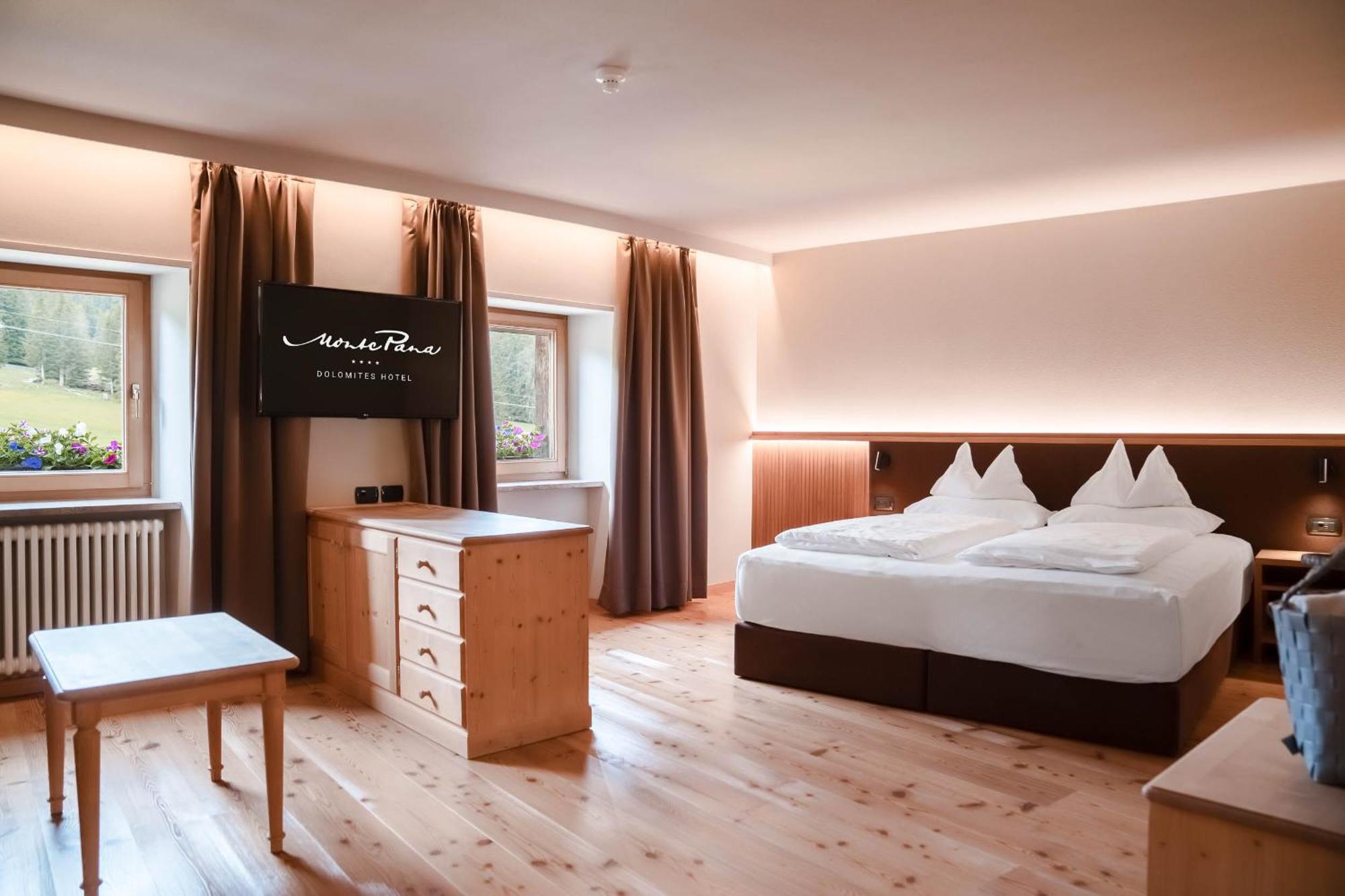 Junior Suite,1591238716:JPEG