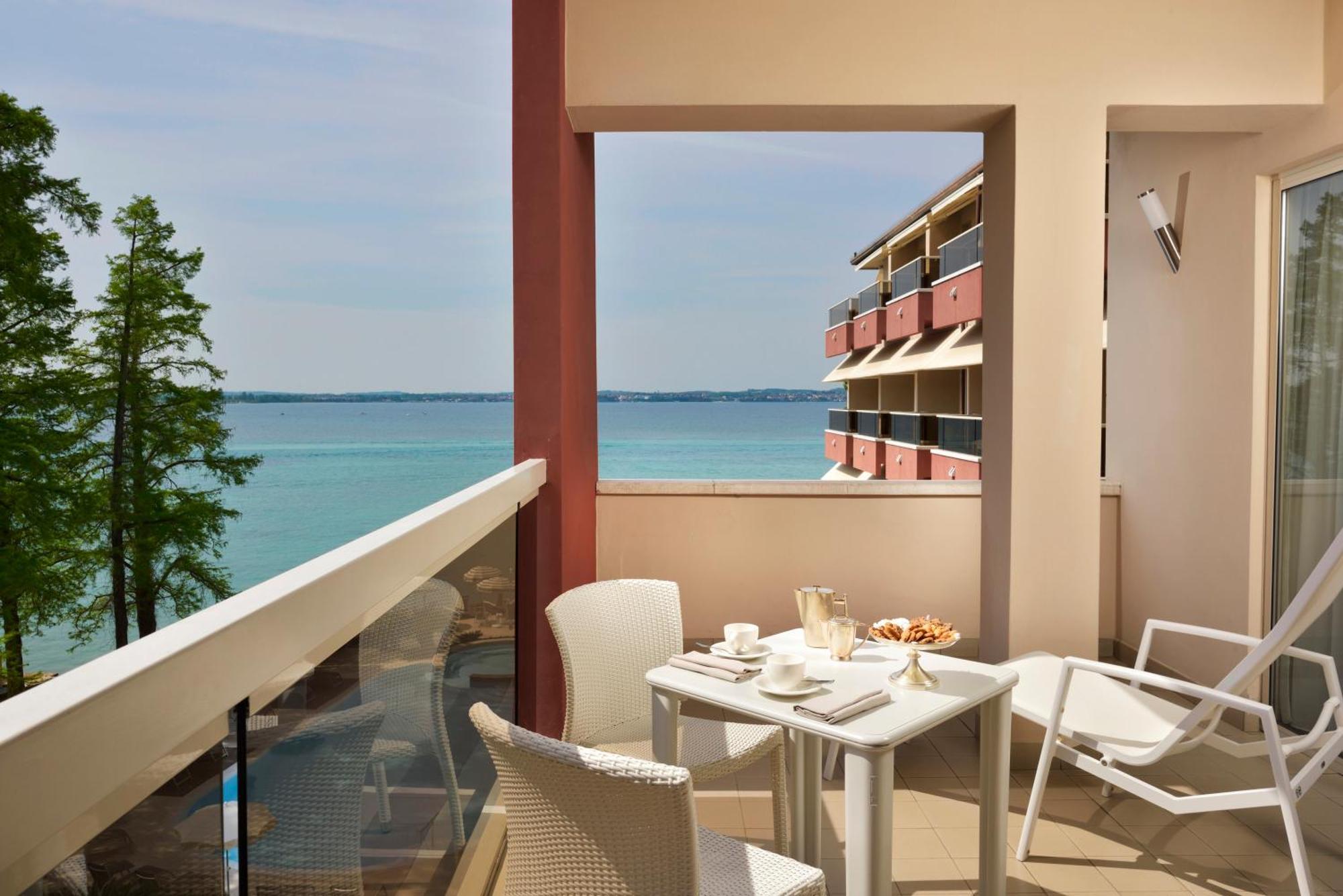 Junior Suite mit Poolblick und Zugang zum Spa
