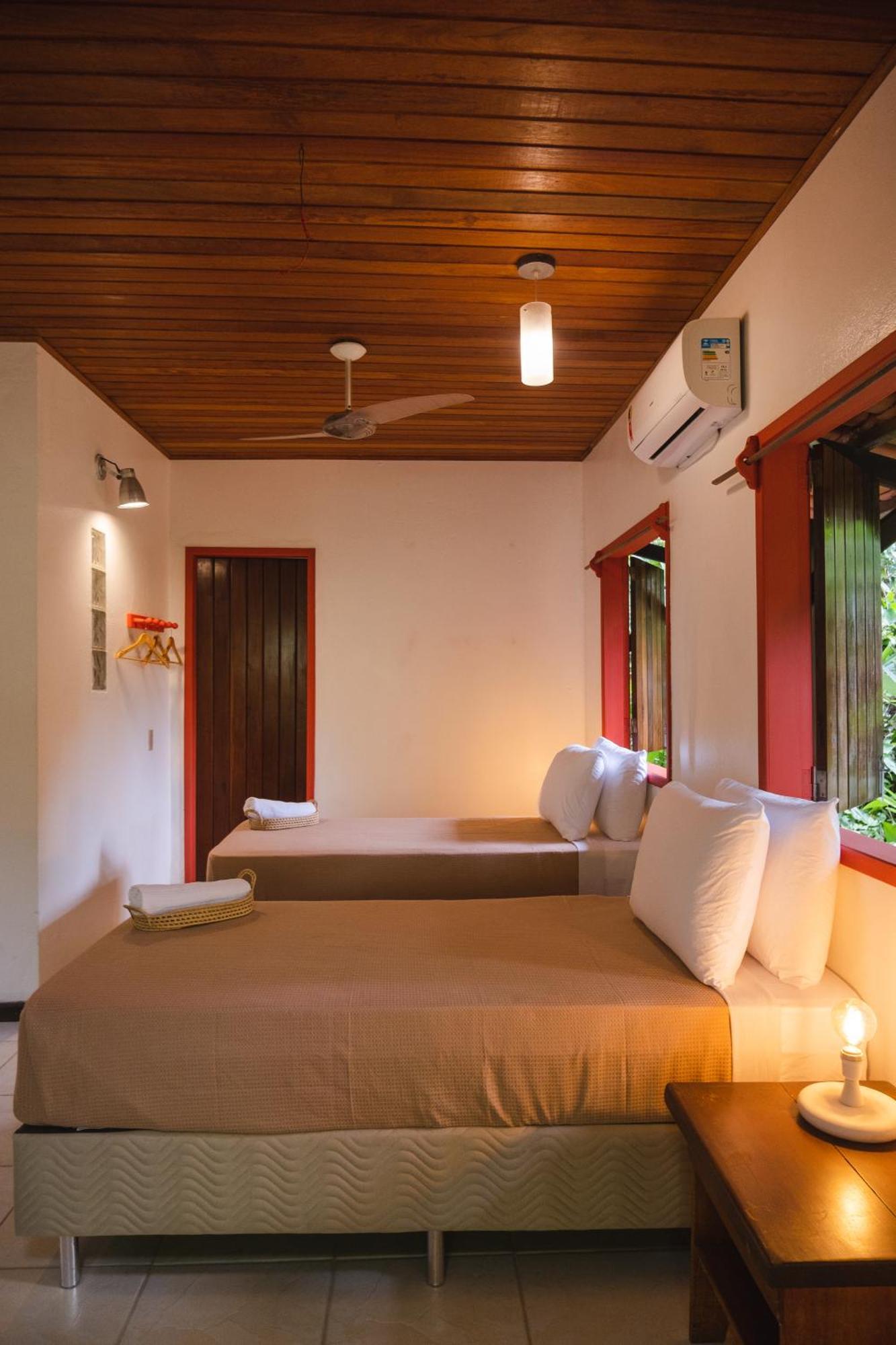 Quarto Quádruplo com Vista do Jardim
