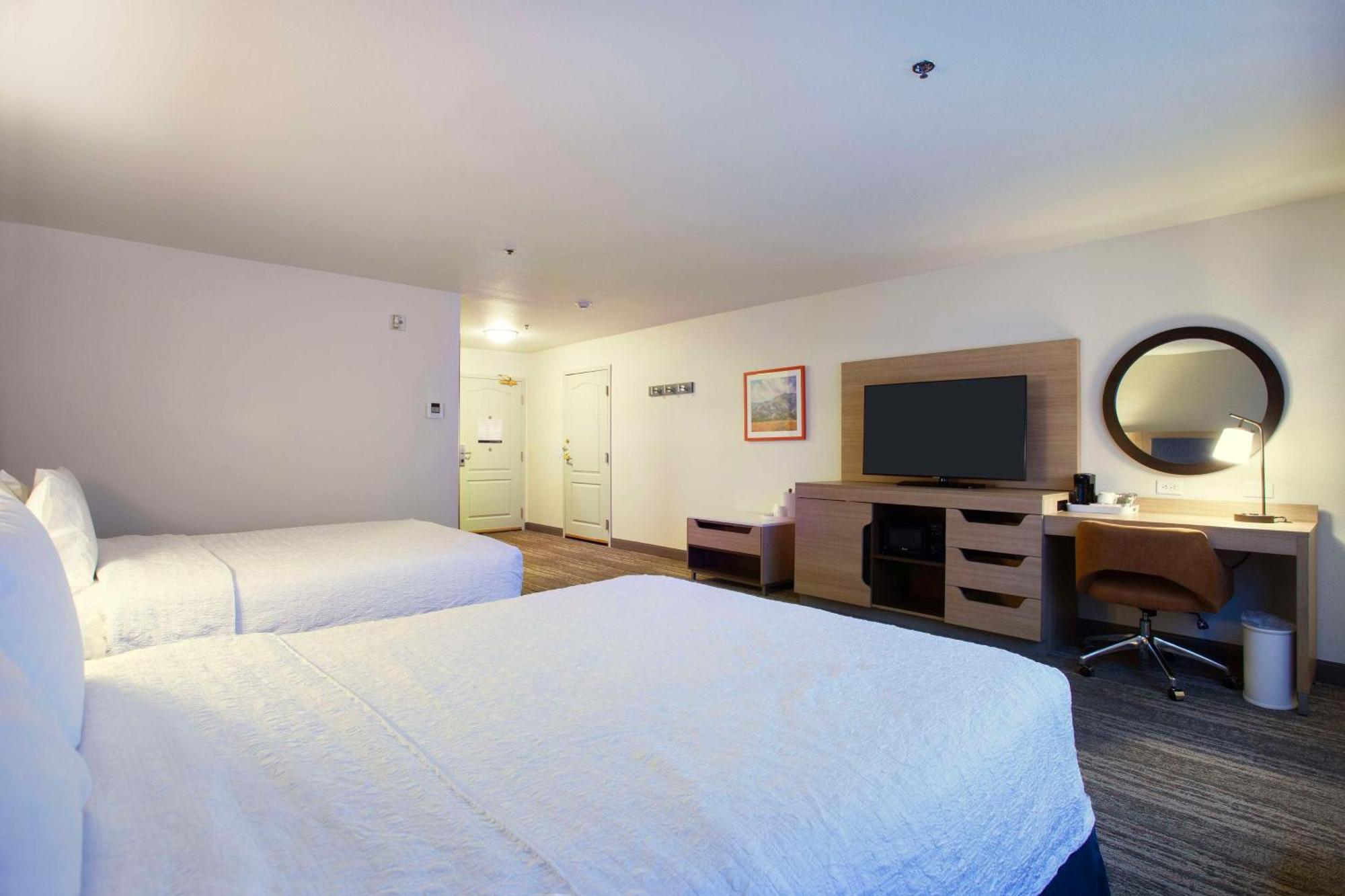 Queen Room with Two Queen Beds - Mobility and Hearing Access/Non-Smoking