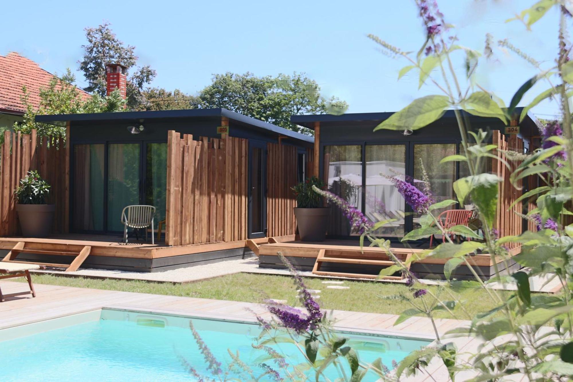Chambre Double - Vue sur Piscine
