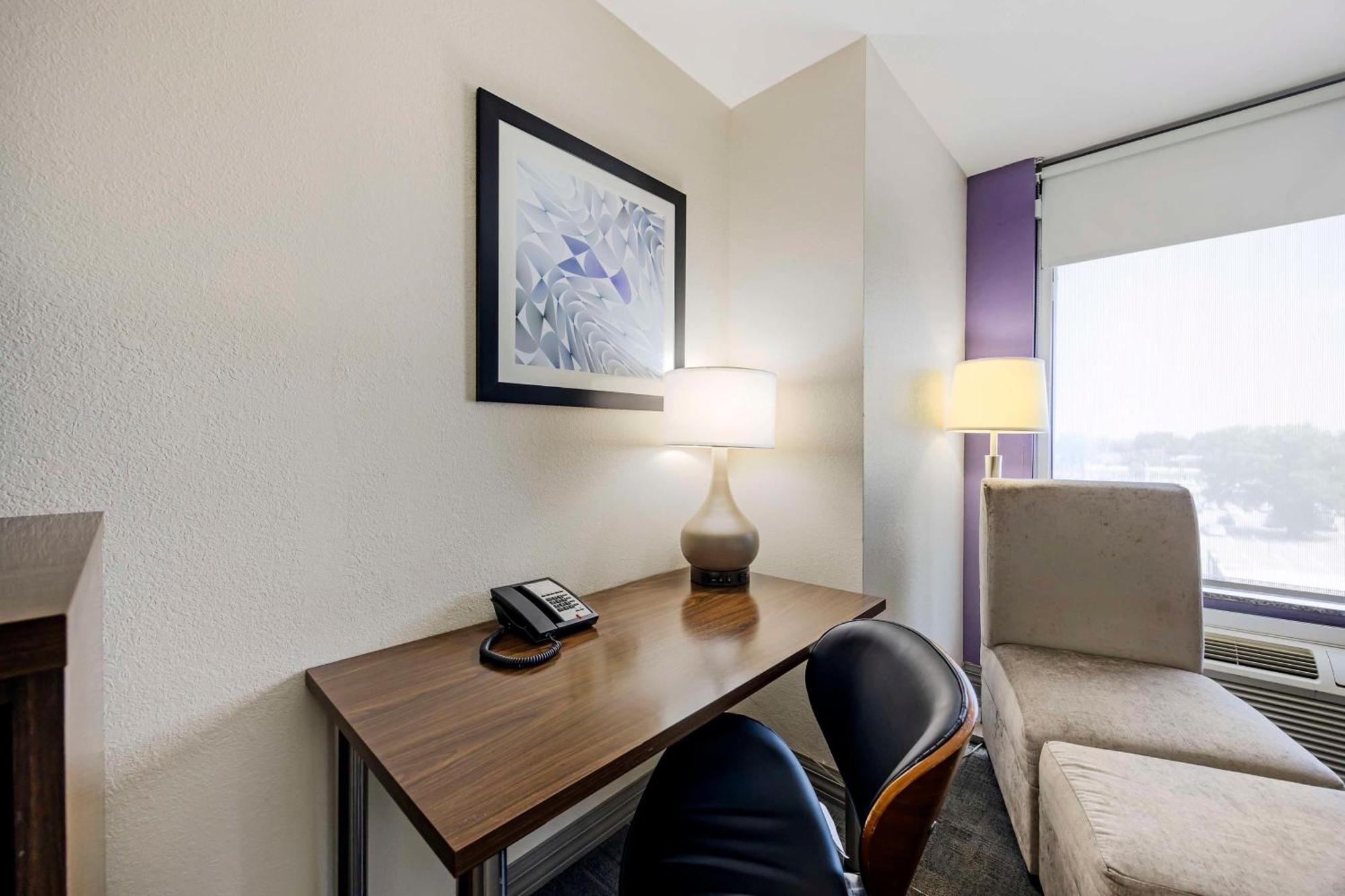 Kamer met 2 Queensize Bedden - Rookvrij