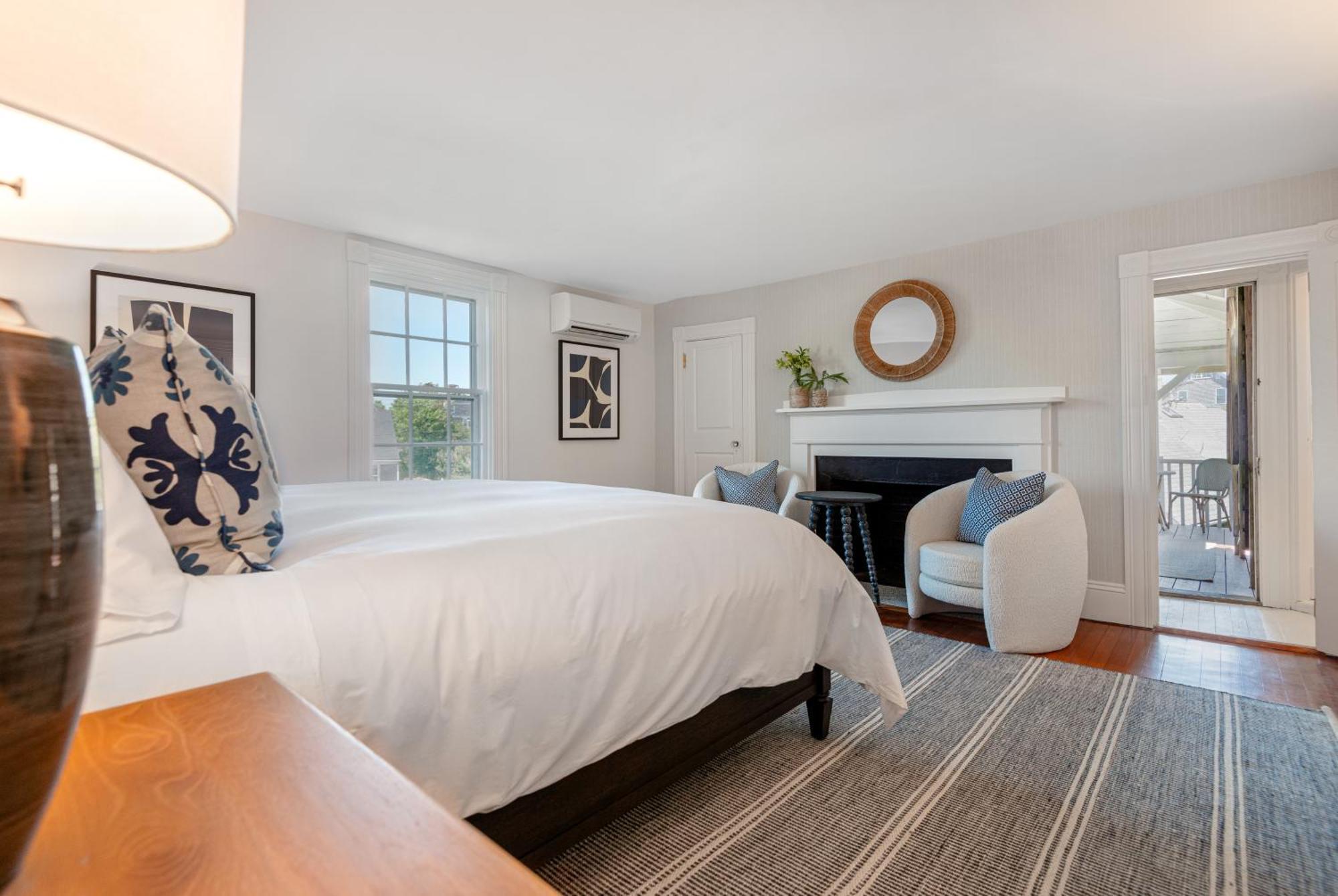 King Room with Balcony