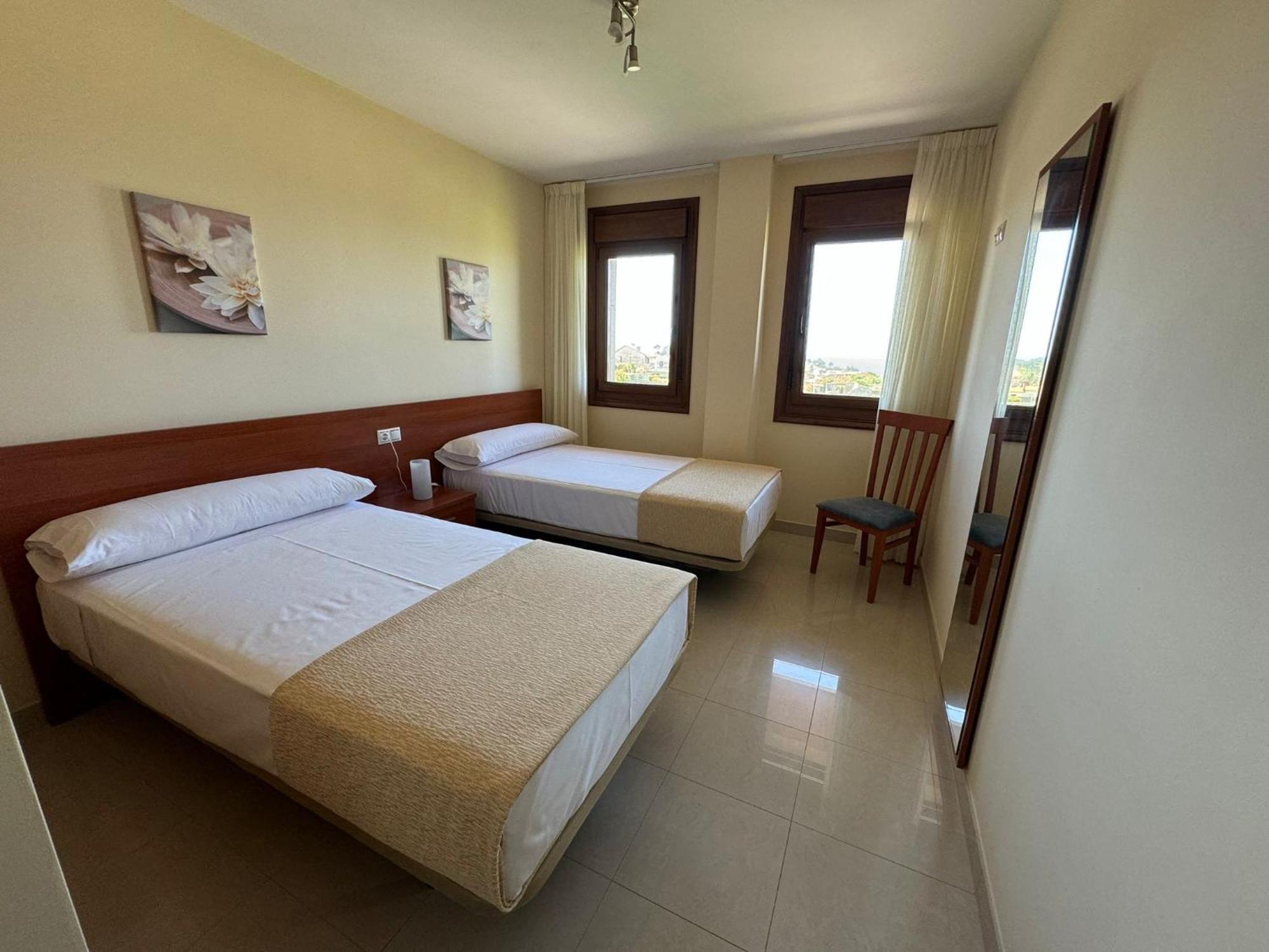 Apartamento com 2 Quartos, Terraço e Vista Mar