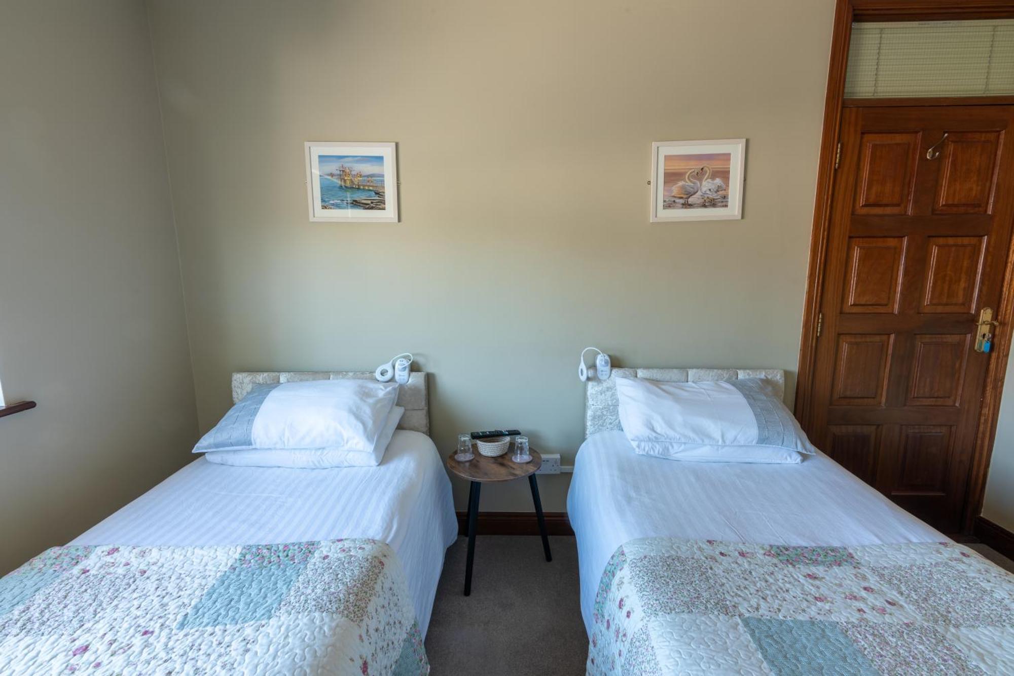 Chambre Double ou Lits Jumeaux avec Salle de Bains Privative