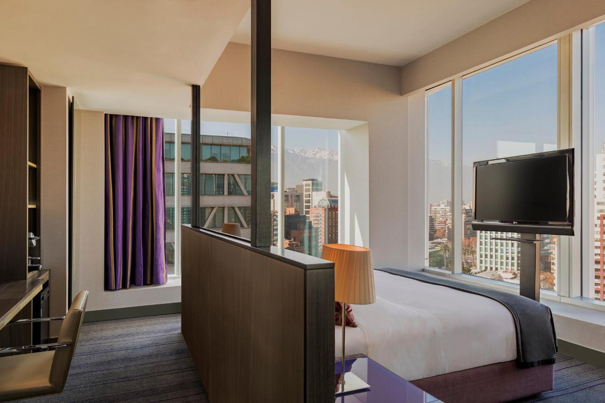 Habitación Cool Esquinera con vistas a la ciudad - Cama extragrande