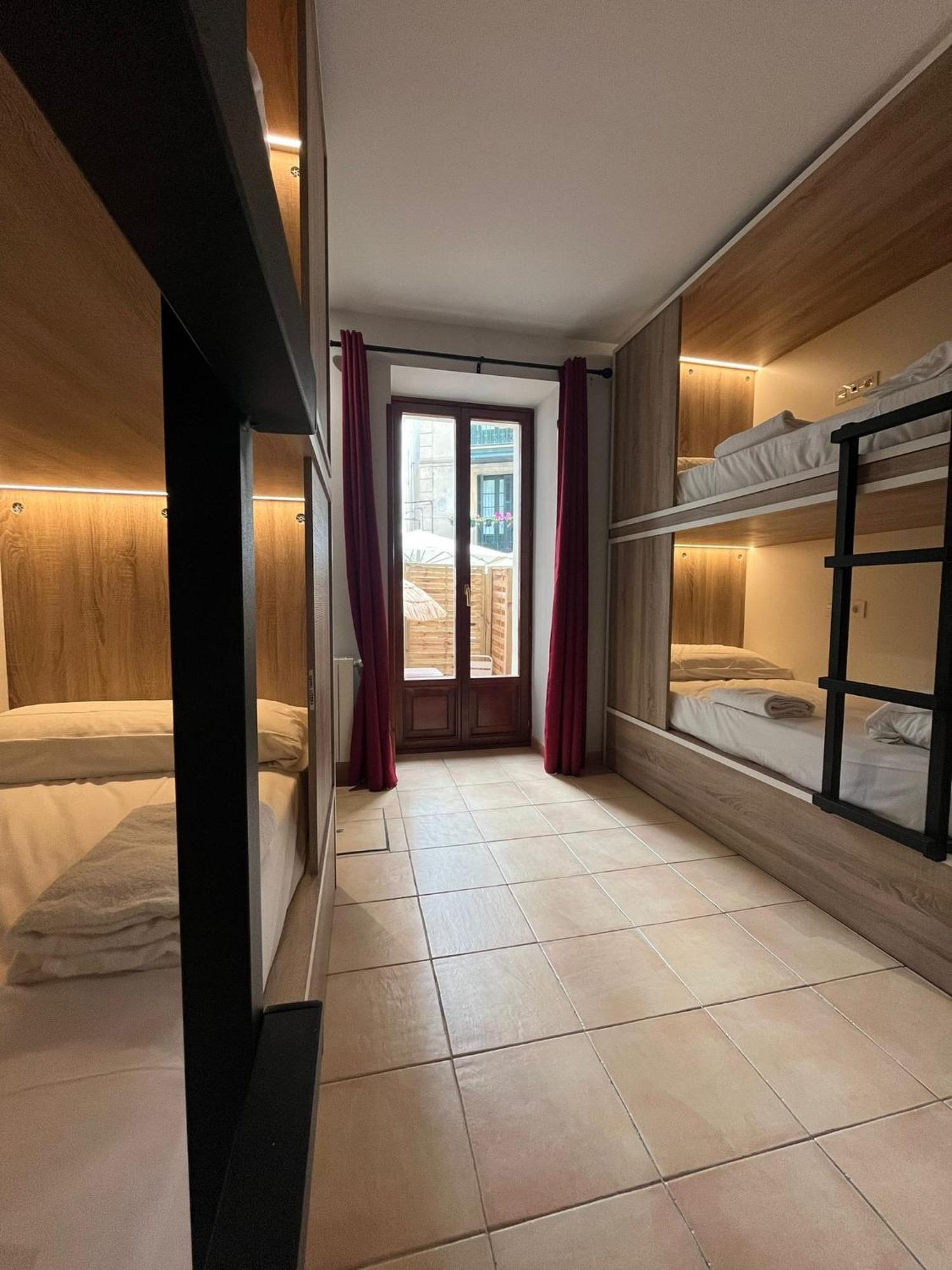 Quadruple Room with Private Bathroom,1599661681:JPEG