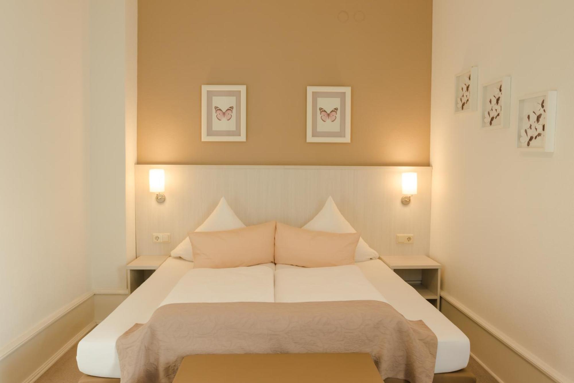 Doppelzimmer mit Balkon