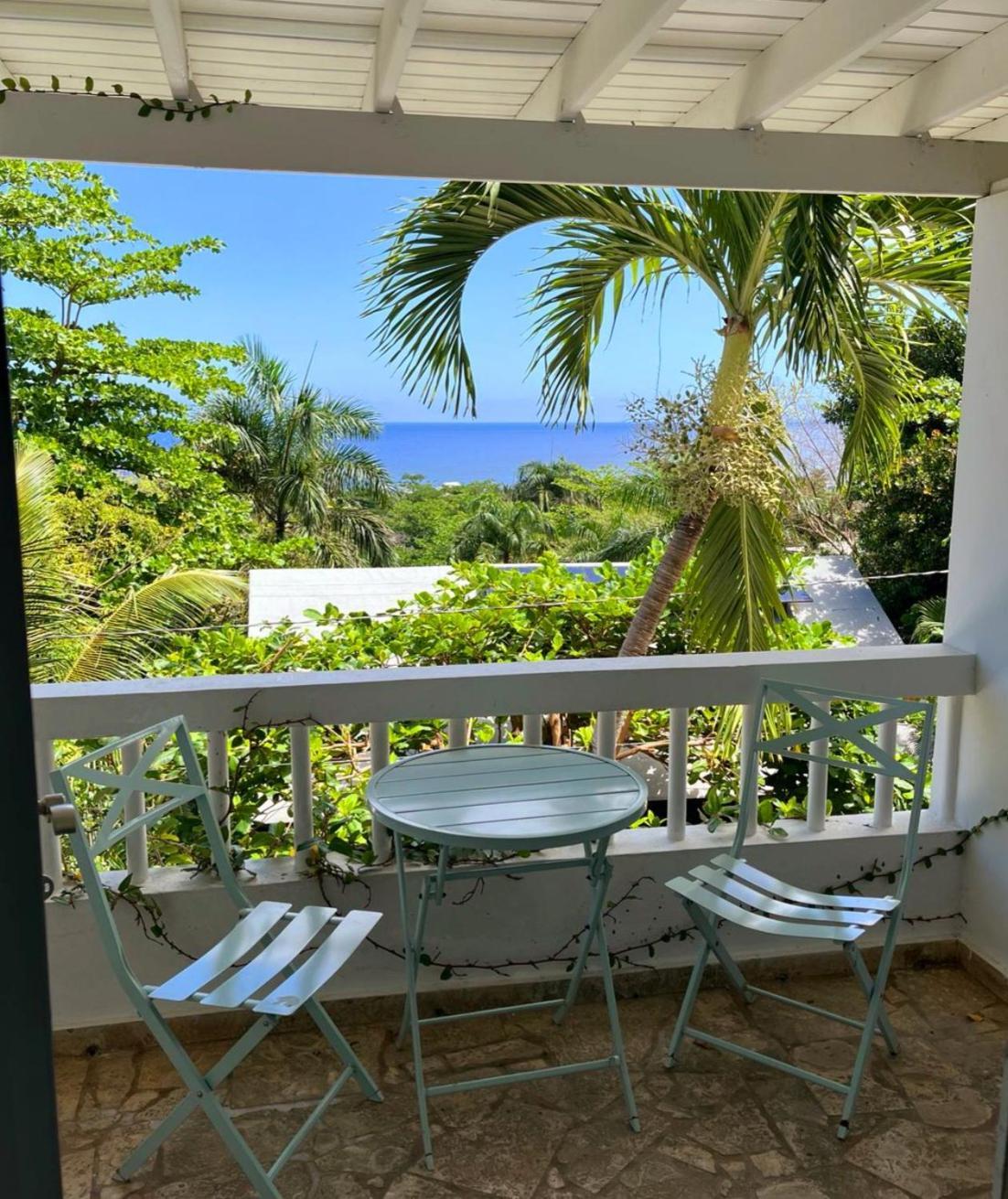 2 King Beds with Private Balcony