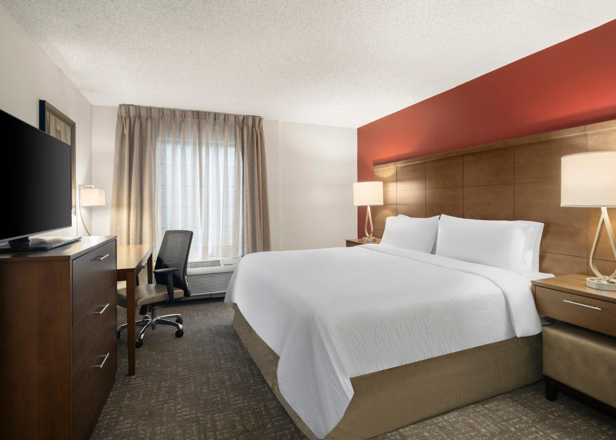 One-Bedroom King Suite