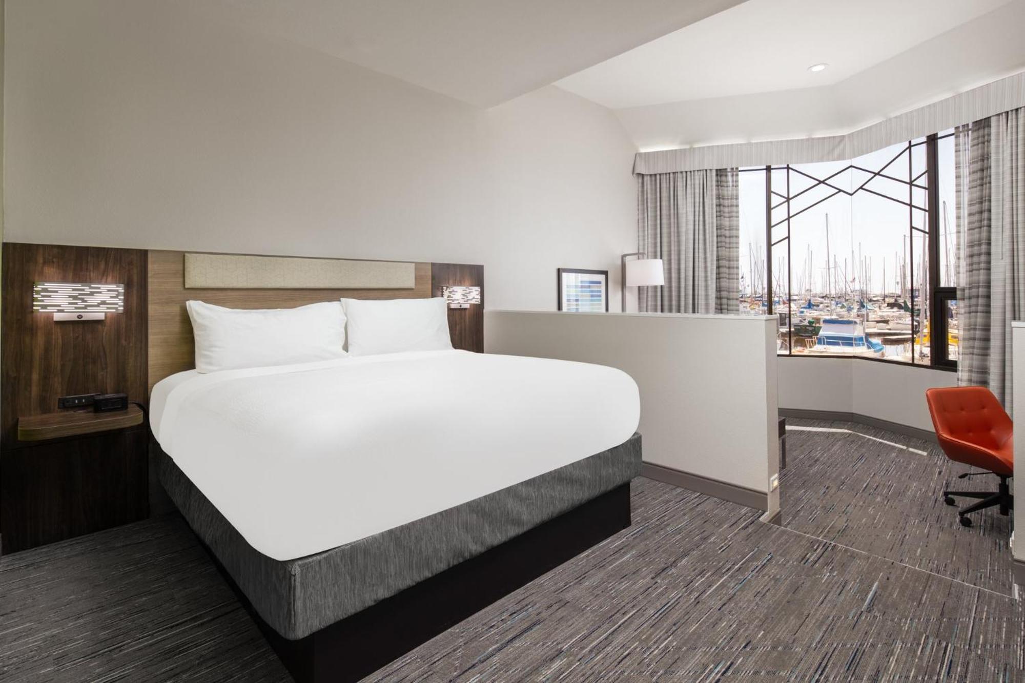 King Suite with Sofa Bed and Harbour View