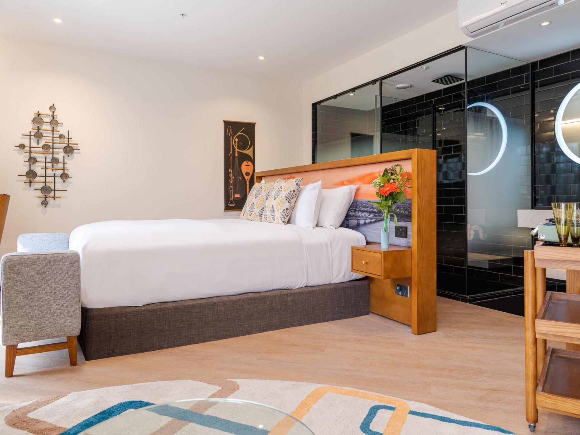 Superior Zimmer mit Kingsize-Bett