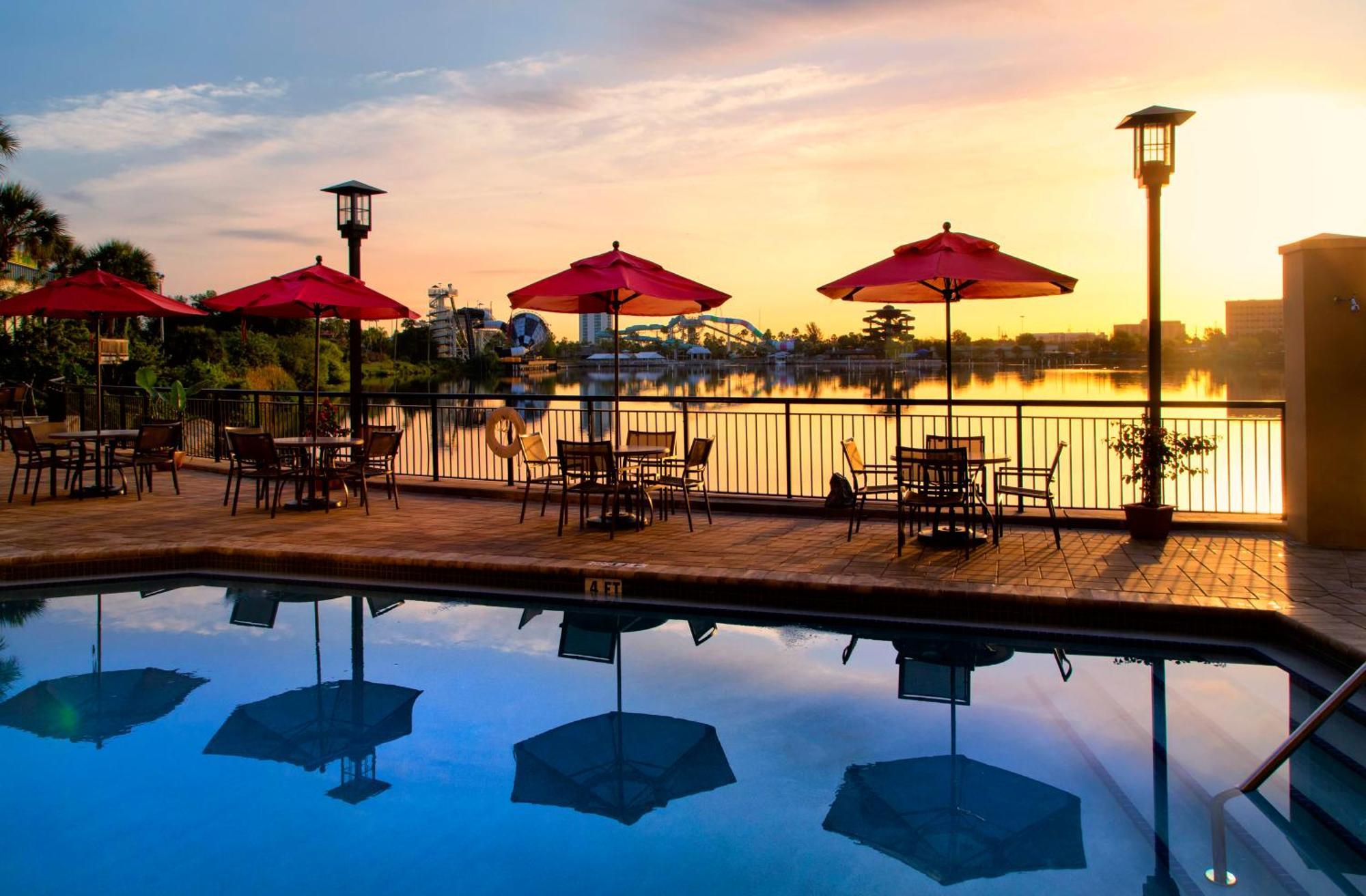 Luxury One Bedroom Suite King Bed, Lake View (NO RESORT FEE),1604766375:JPEG