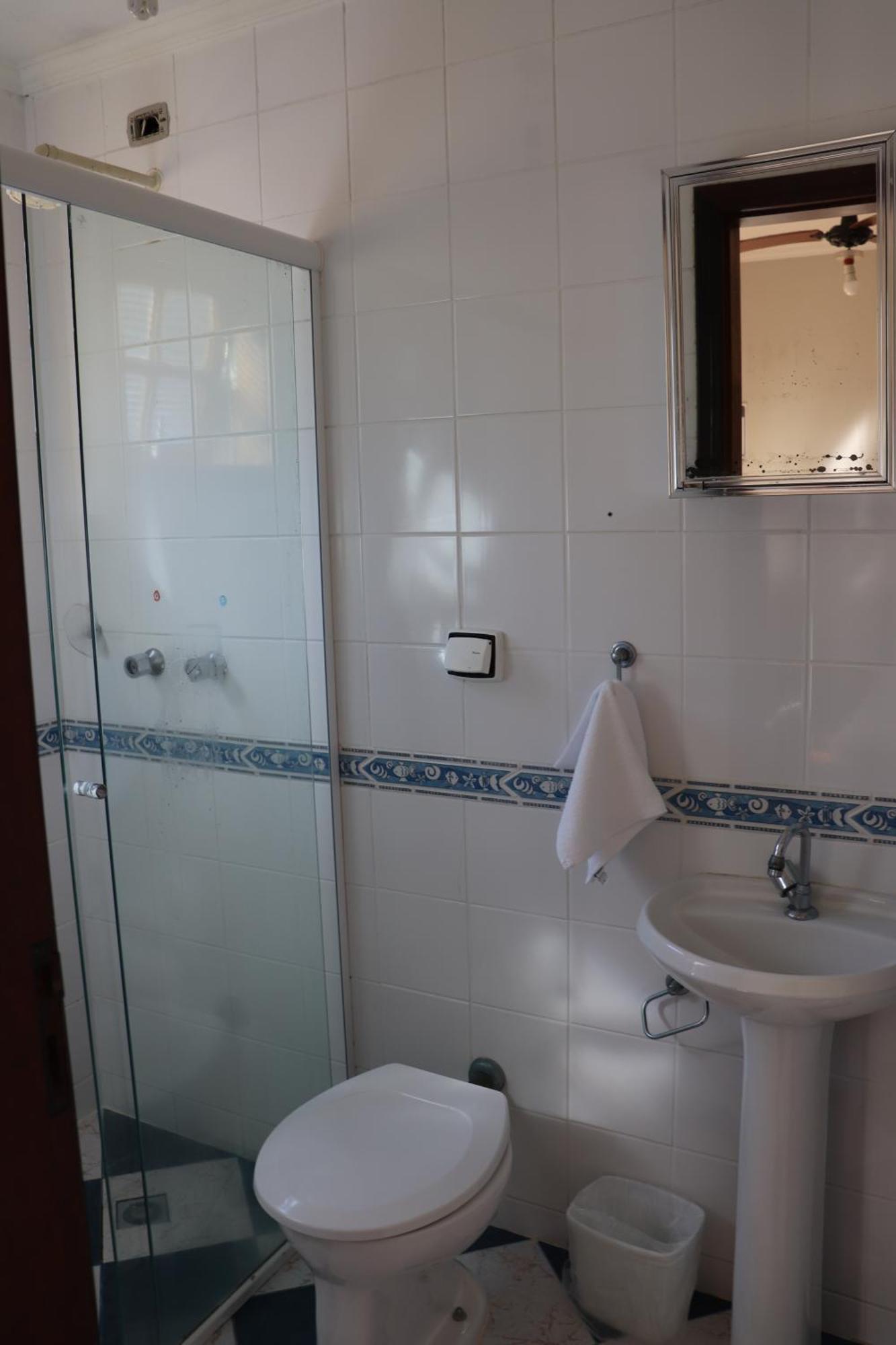 Quarto Triplo com Varanda