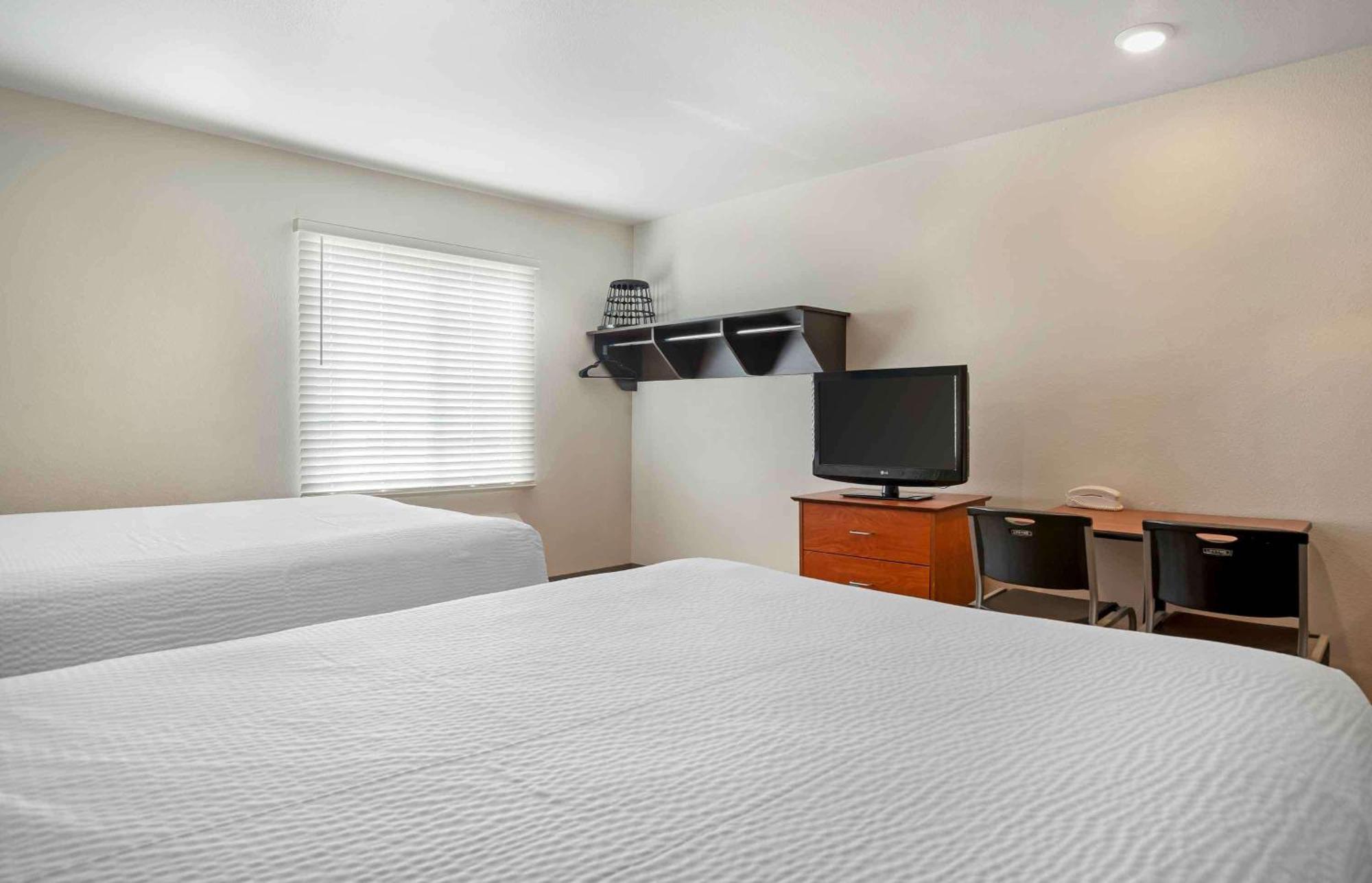 Double Room with Two Double Beds - Non-Smoking