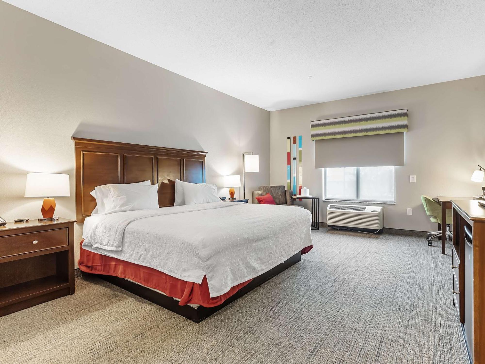 King Room - Hearing Access/Non-Smoking