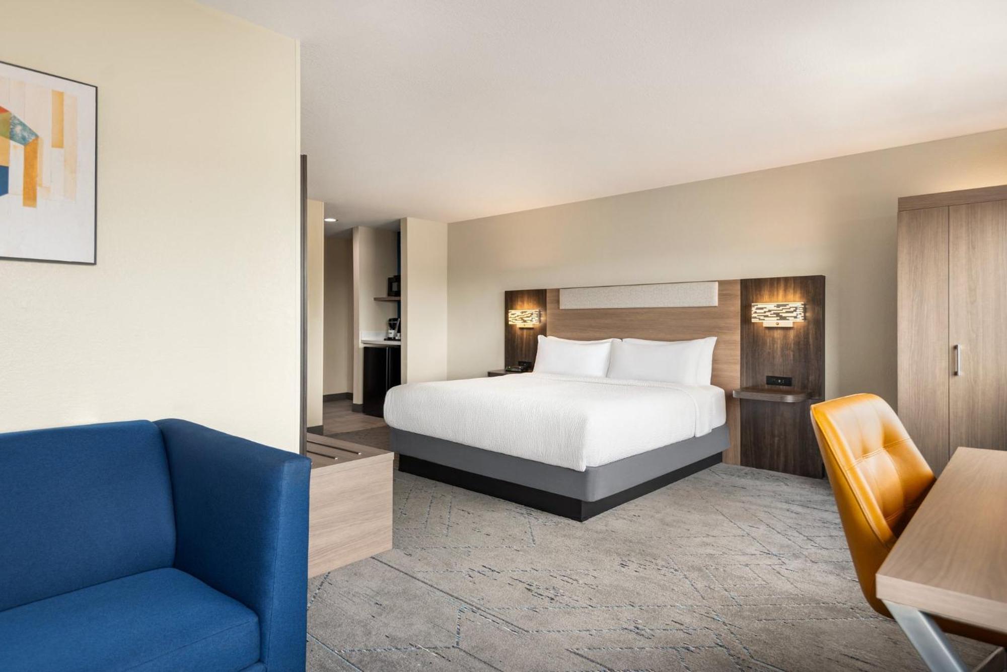 King Suite with Sofa Bed
