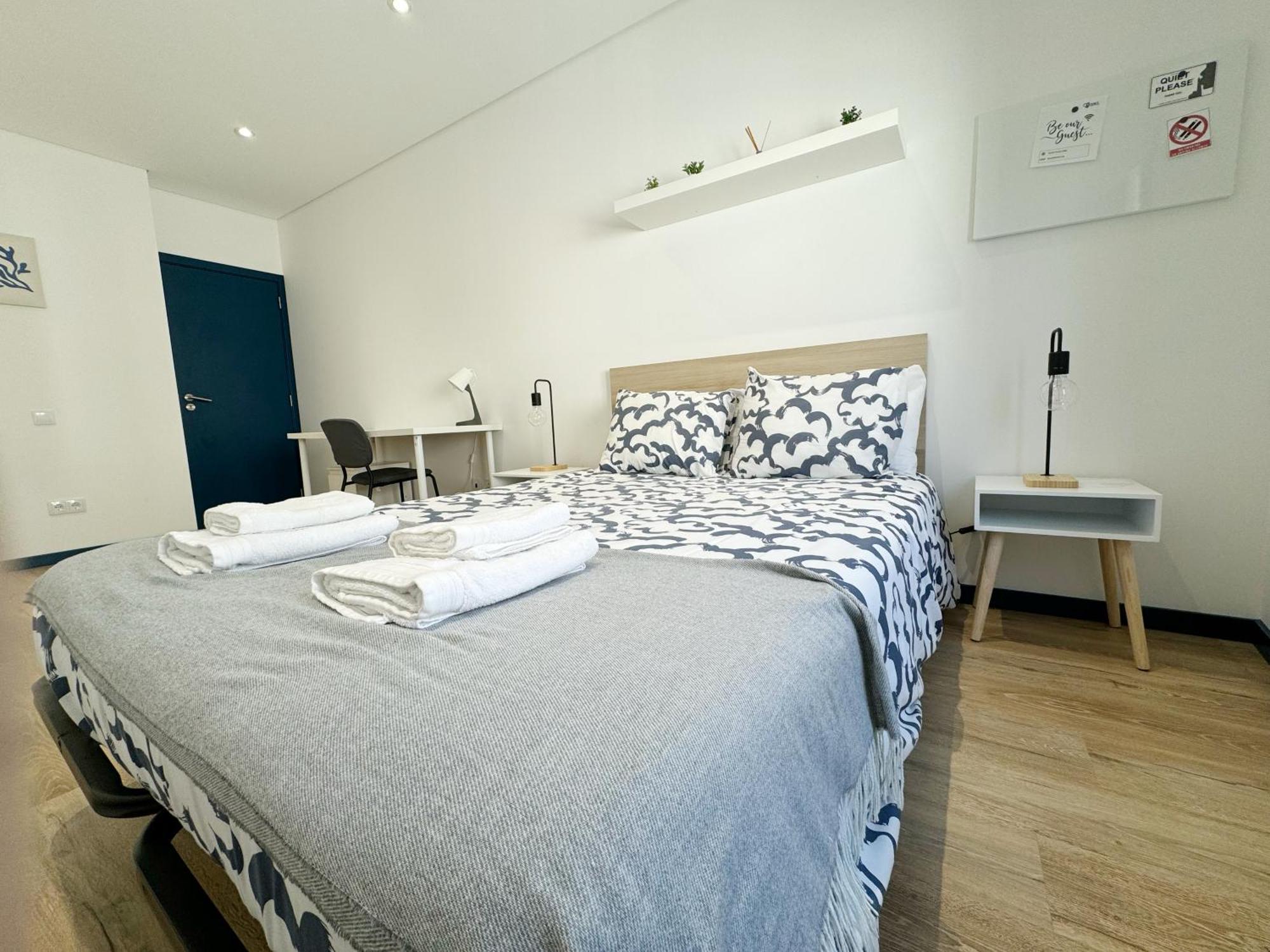 Chambre Double avec Salle de Bains Commune