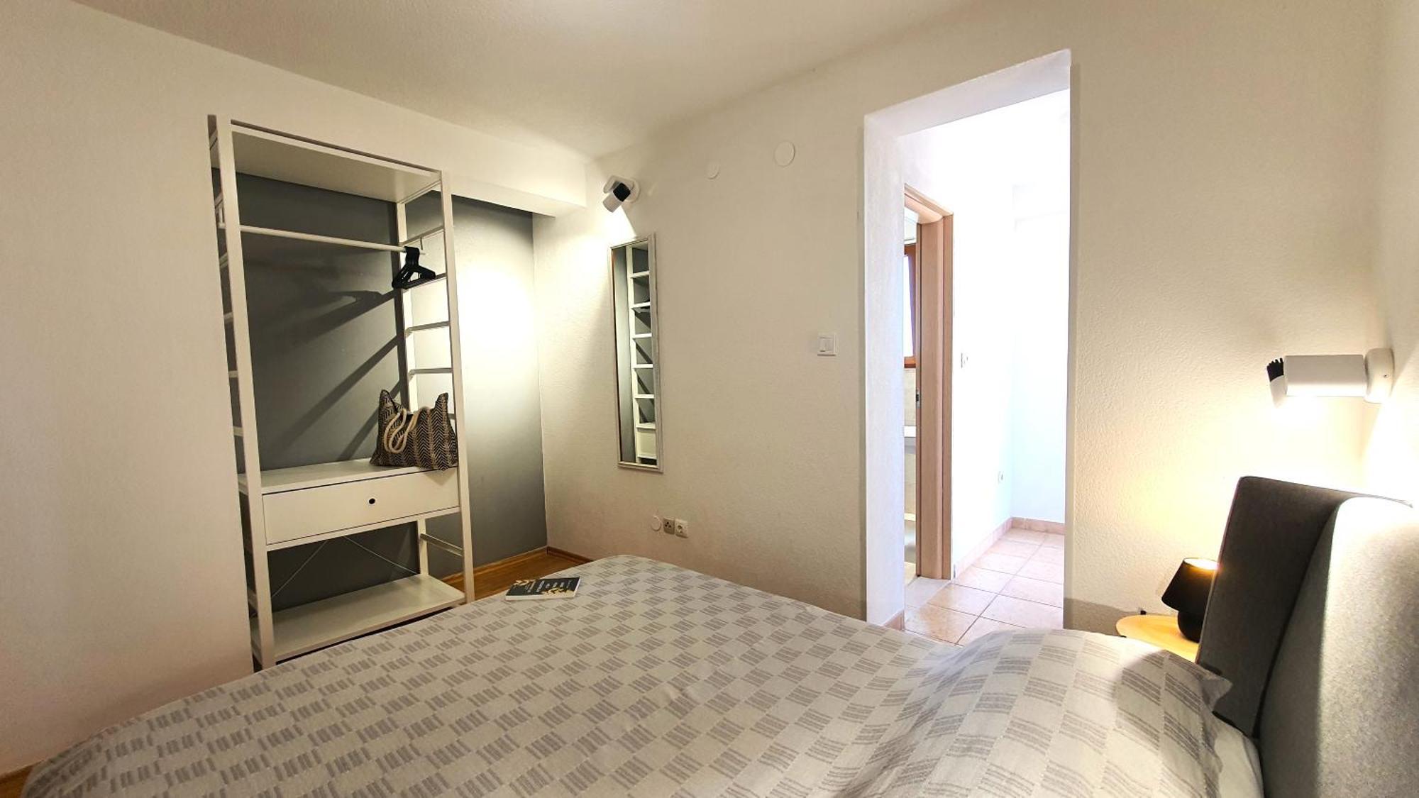 Standaard Appartement met 2 Slaapkamers en Balkon