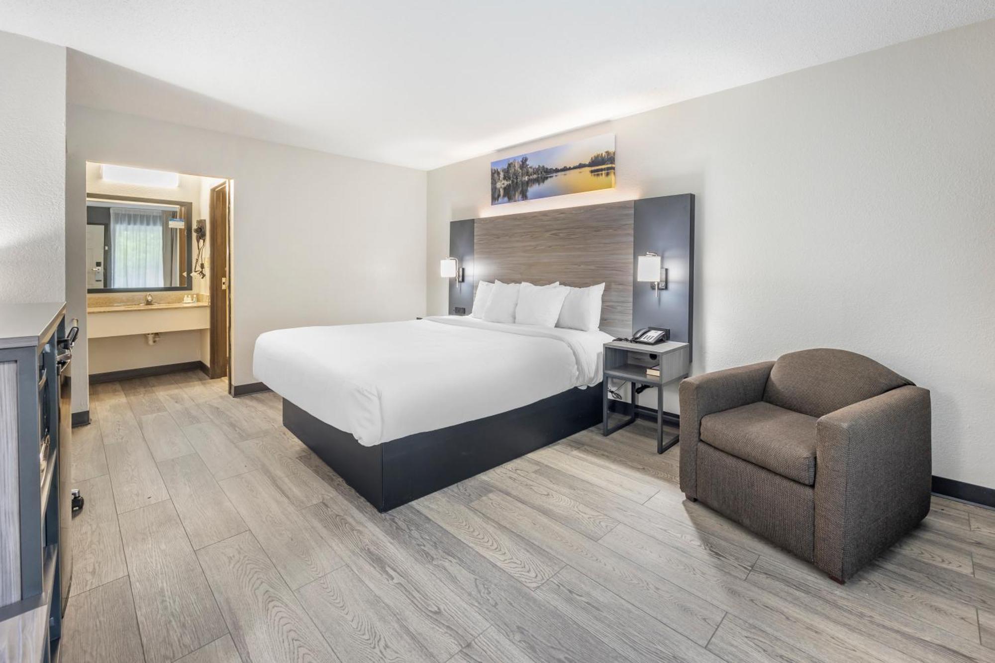 Economy King Room - Non-Smoking