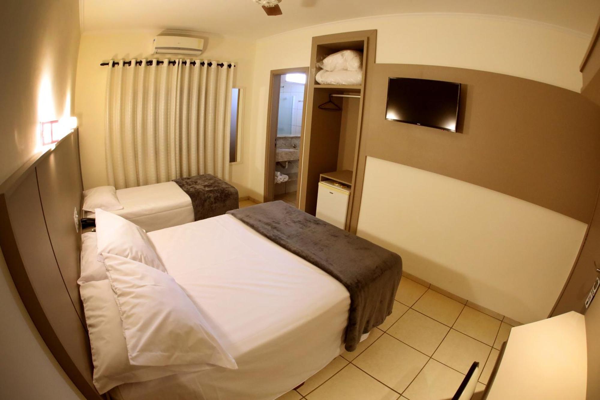 Quarto Triplo Superior