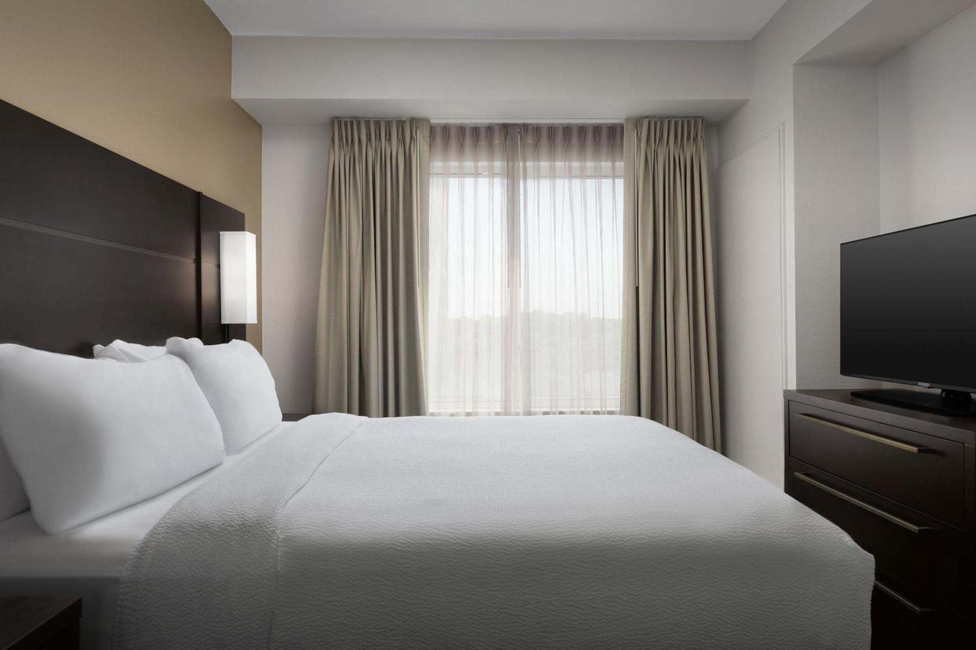 One-Bedroom Queen Suite with Sofa Bed