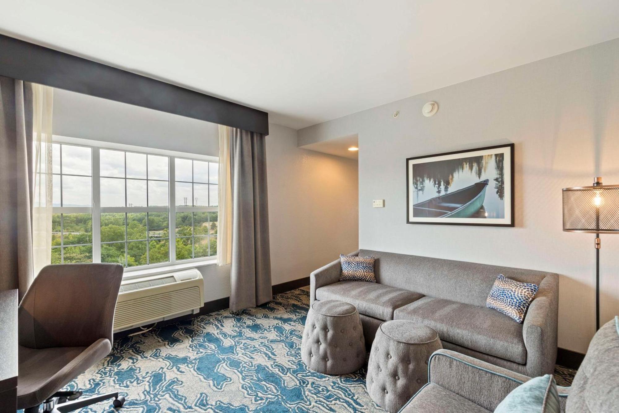 King Suite with Golf View